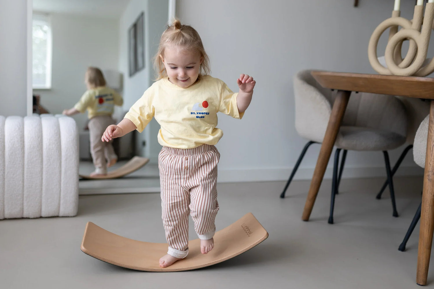 Wobbel board buiten: 5 lente-activiteiten voor peuters & kleuters