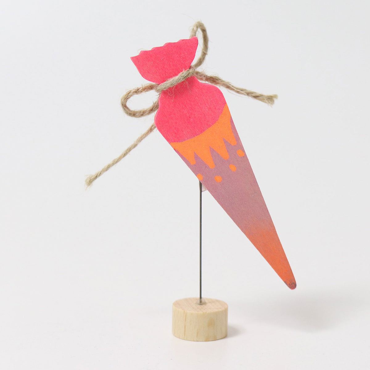 Grimm's - Houten decoratiefiguur schoolkegel neonroze
