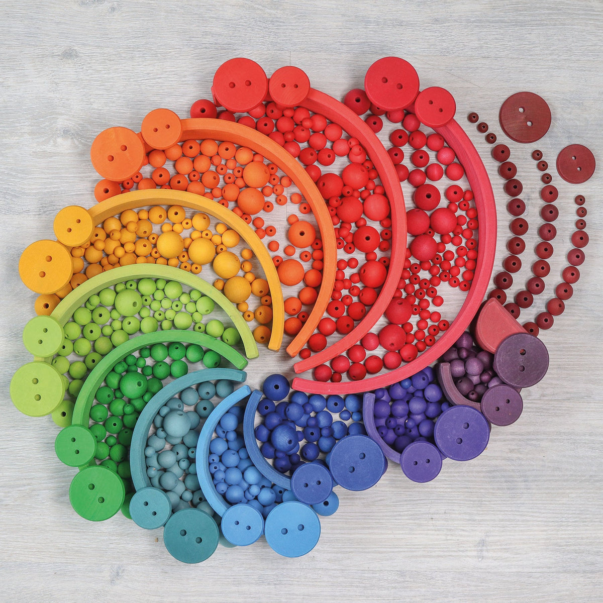 Grimm's - 36 Grote Houten Rijgkralen Regenboog