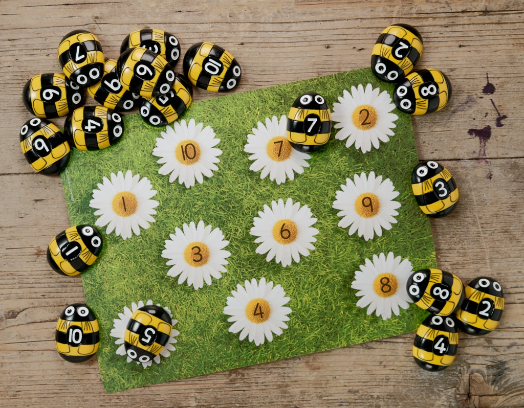Yellow Door - Honey Bee vroege nummerkaarten