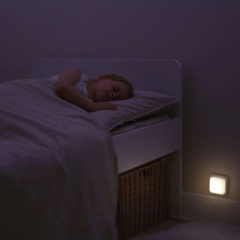 Cloud B - Cube B - Space