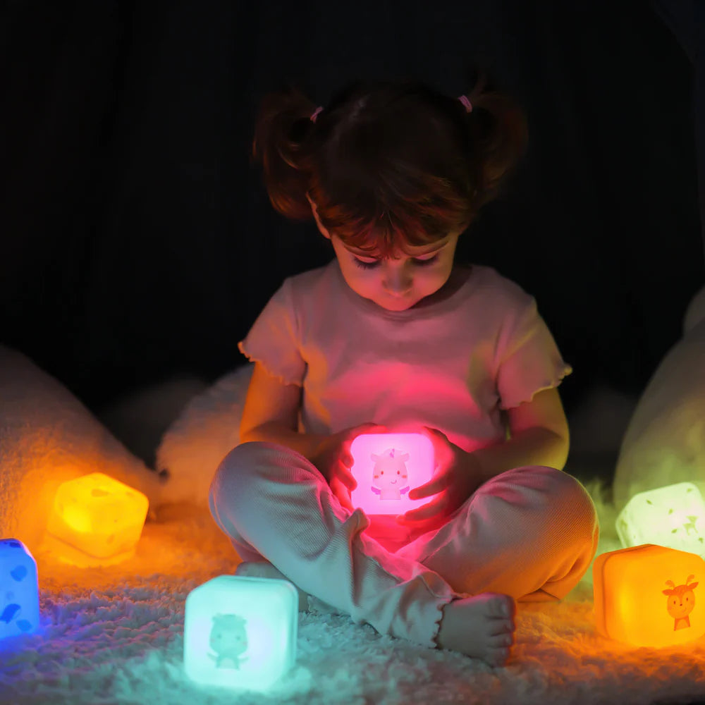 Cloud B - Cube B - Lily La Unicorne