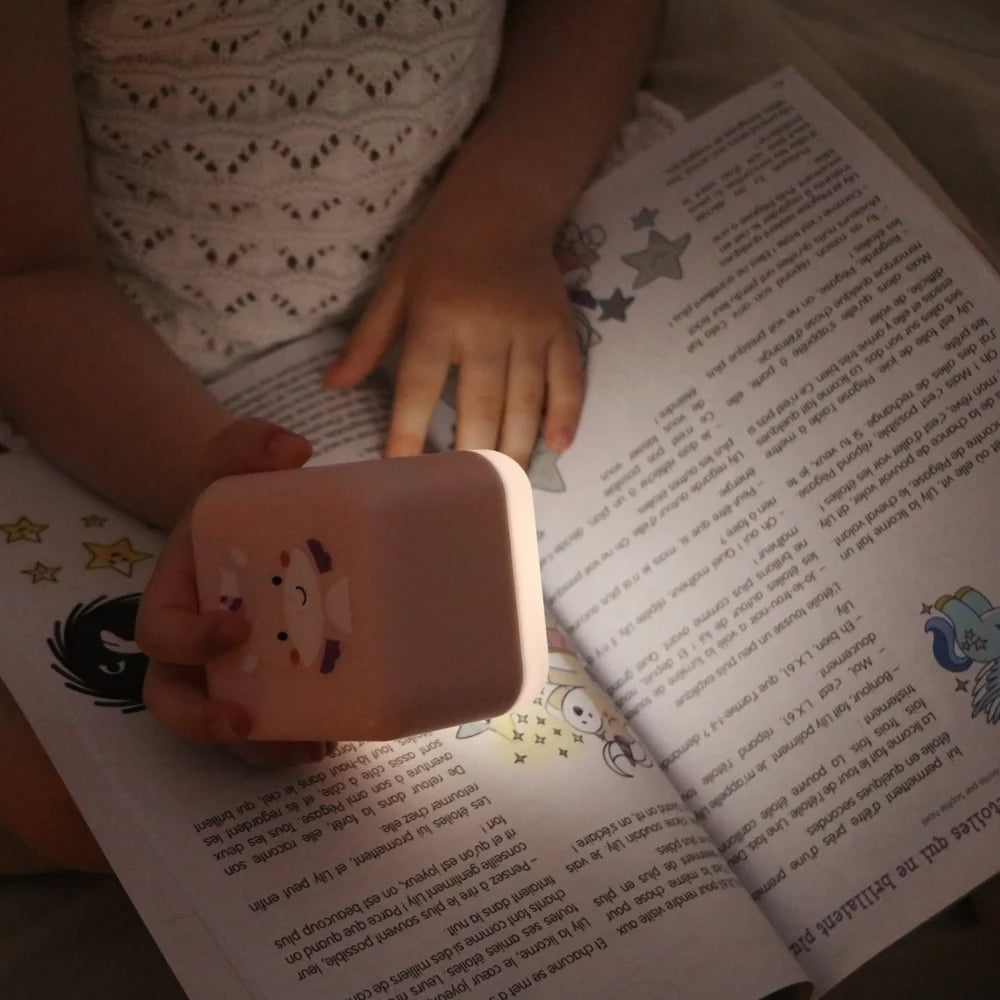 Cloud B - Cube B - Lily La Unicorne