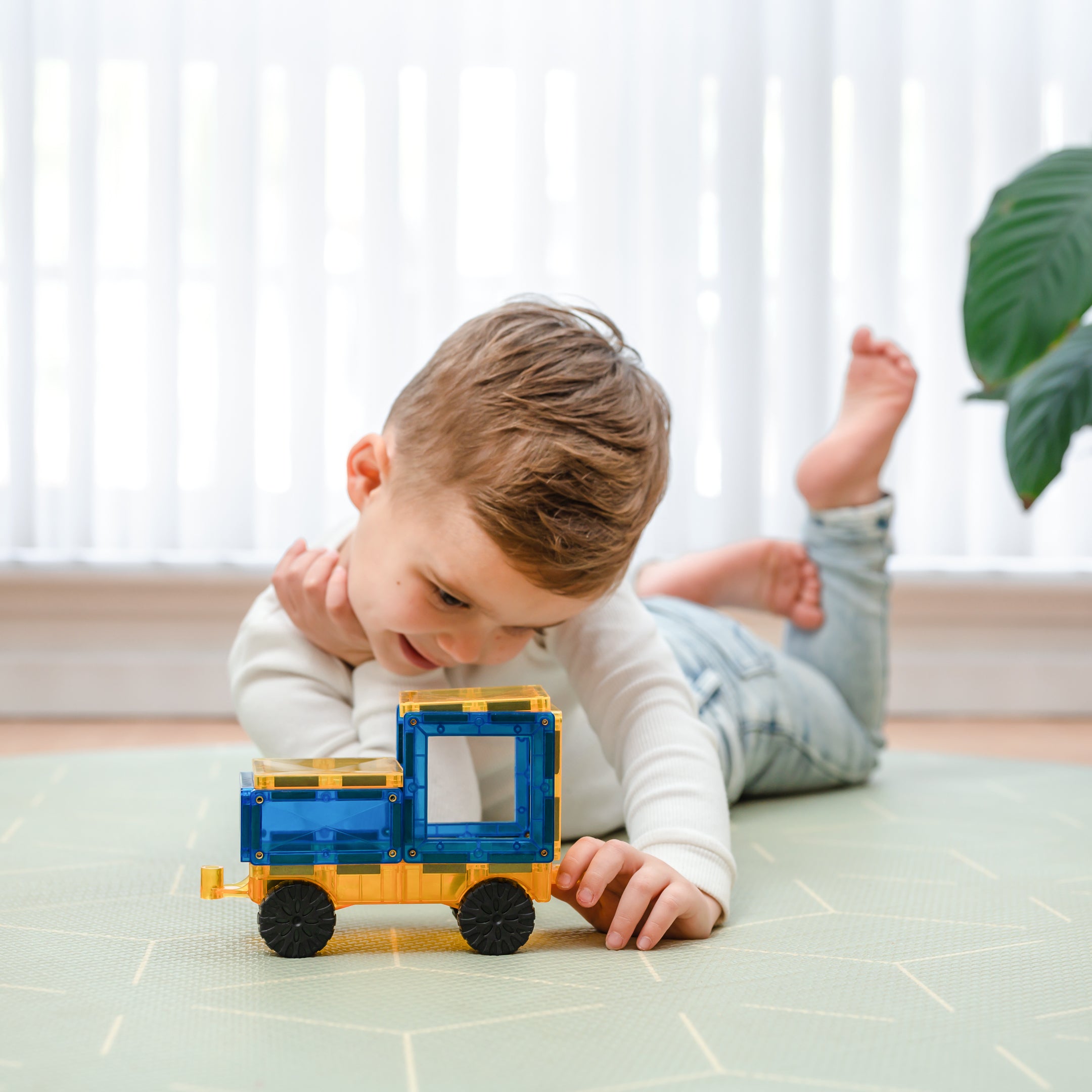 CONNETIX - 2 auto's of treinen - magnetisch constructiespeelgoed