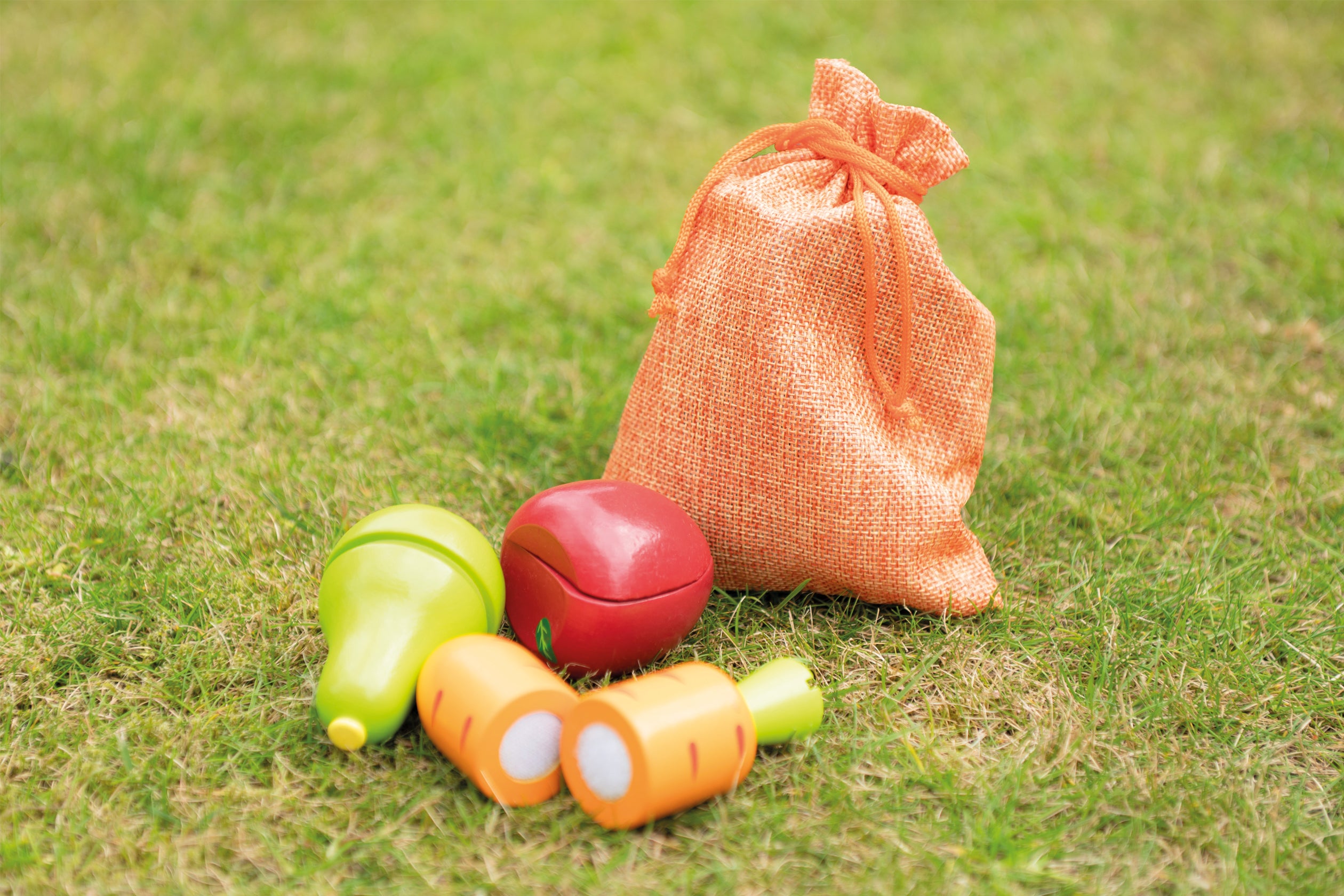 HKM - houten voerset voor stokpaarden Hobby Horsing