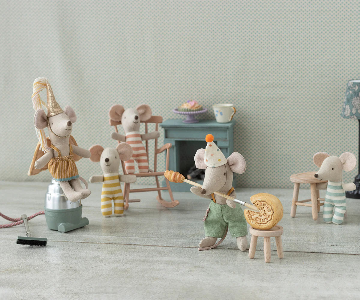 Maileg - Clown kleertjes in koffertje voor kleine broer