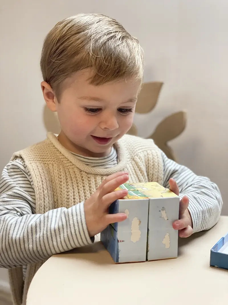 Egmont Toys - Infinity Cube: hoog in de lucht