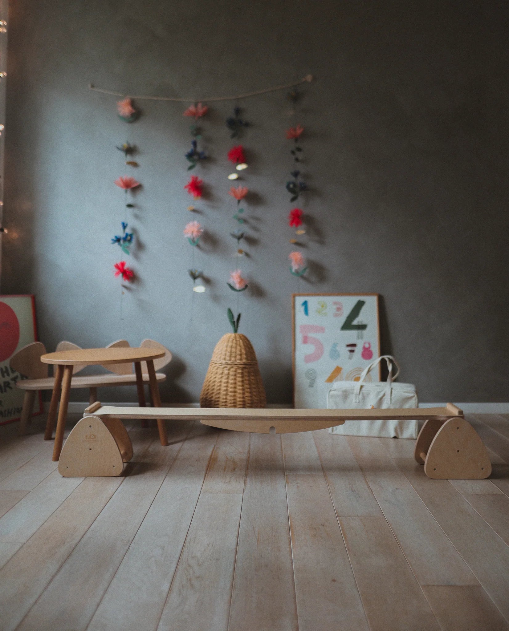 Kinderfeets - Balansbalk en wipwap van hout