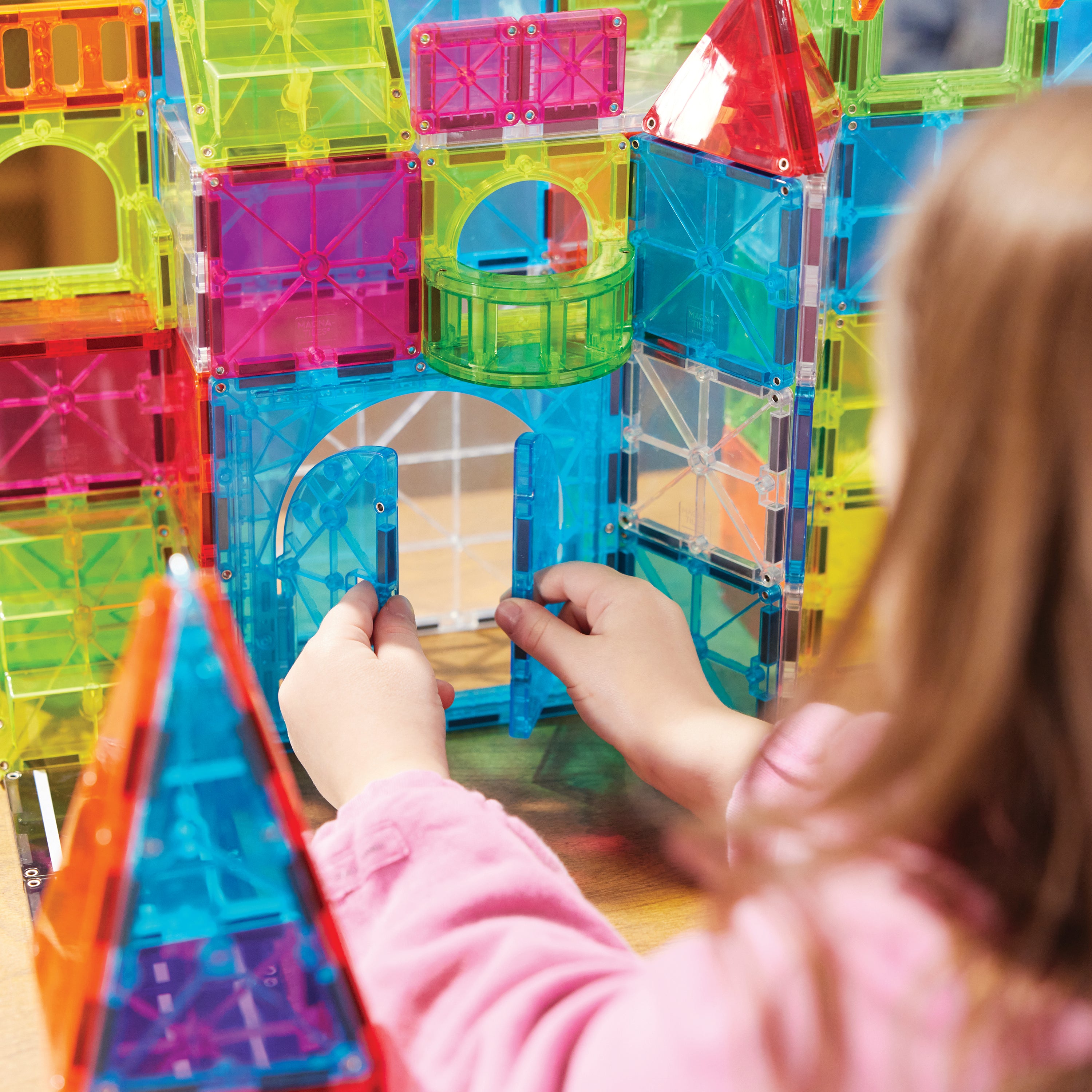 MAGNA-TILES® City Center met microMAGS (110 stuks)