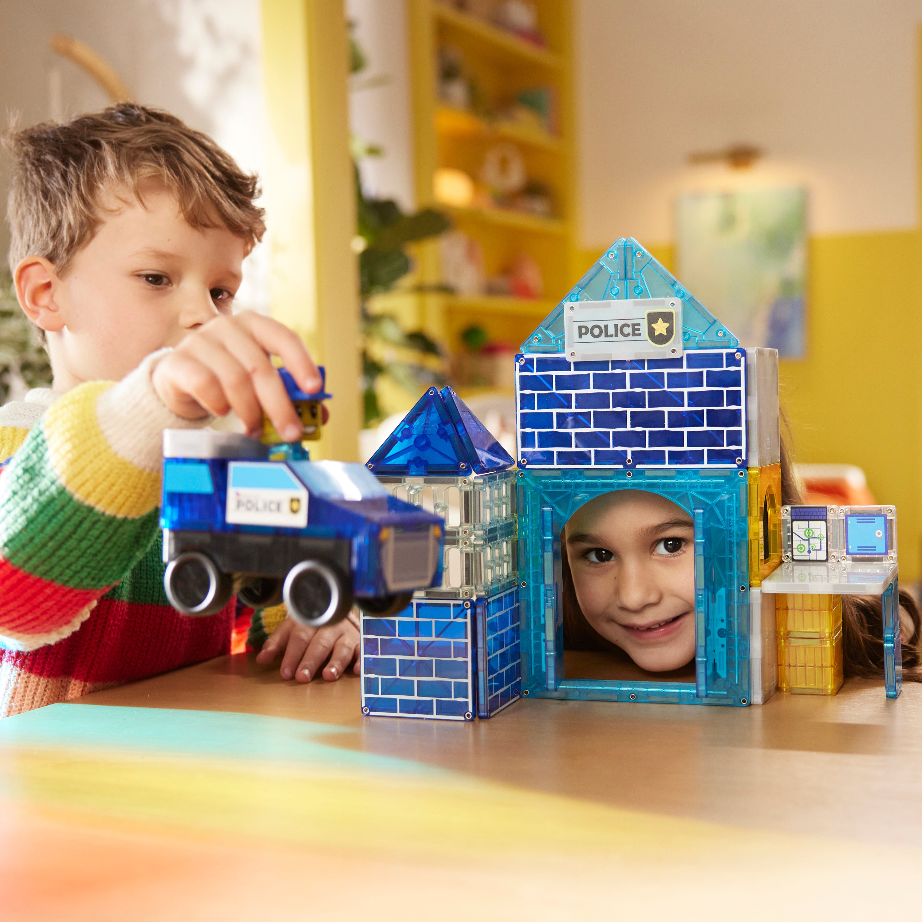 MAGNA-TILES® Police Station met microMAGS (35 stuks)