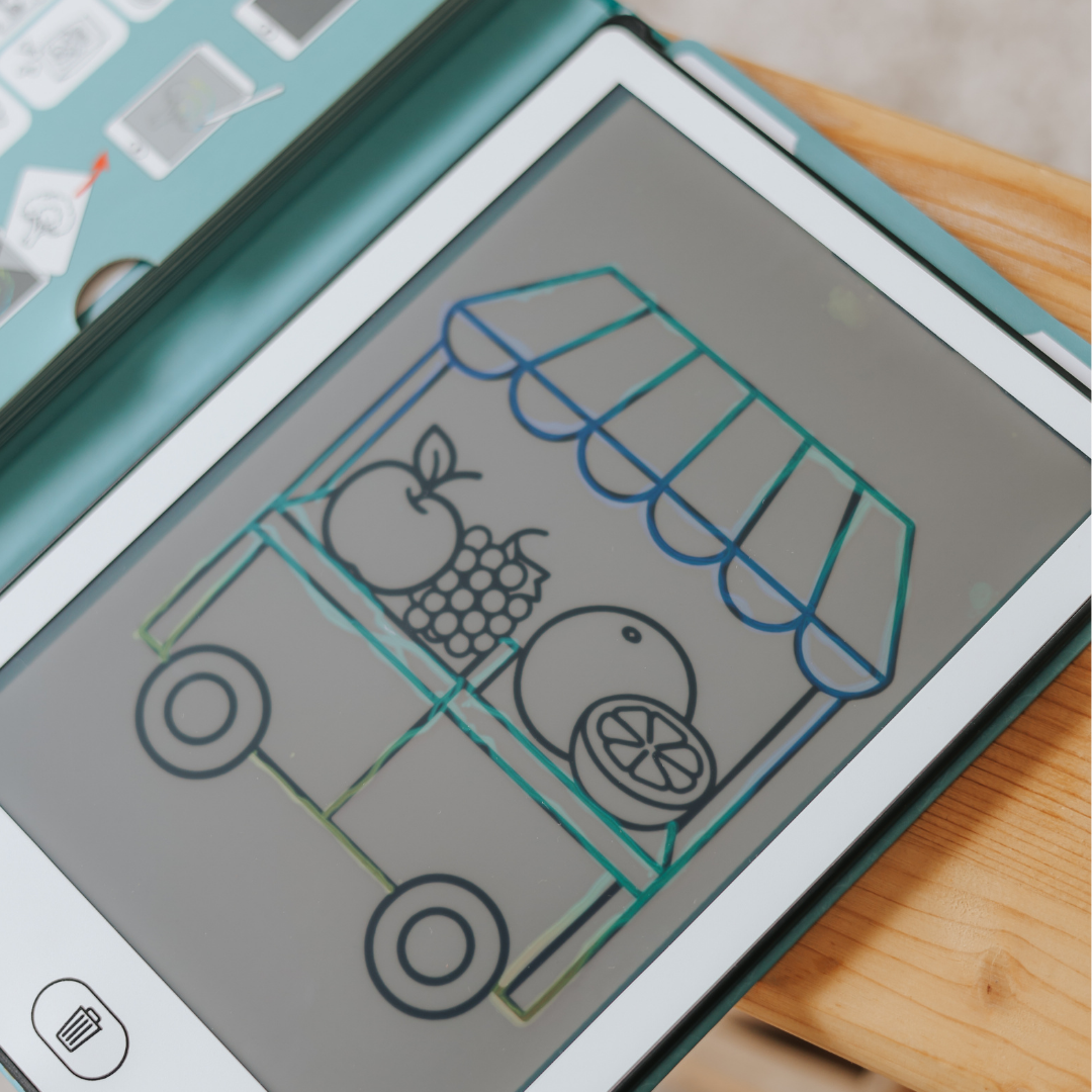 Marktkraam met fruit getekend op het LCD-scherm van de Kidydraw-mini
