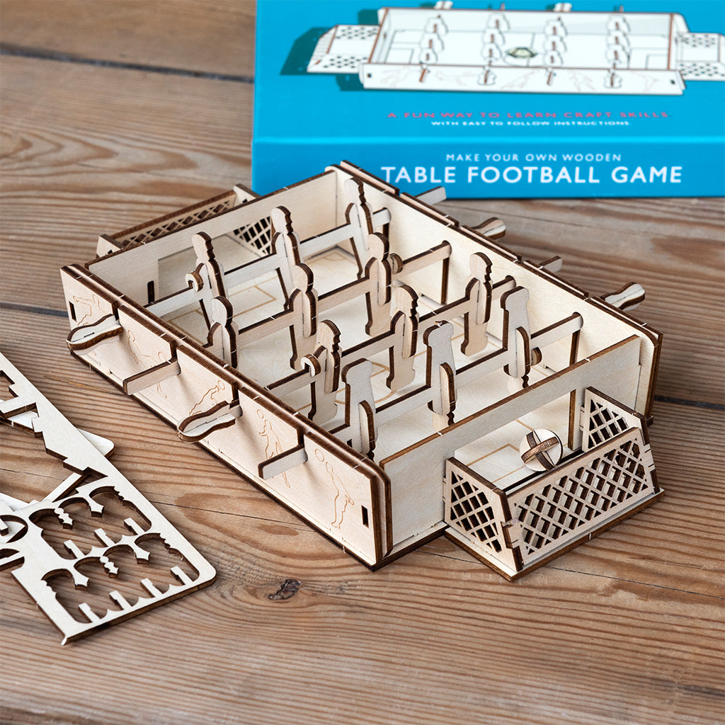 Rex London - Maak je eigen houten tafelvoetbalspel