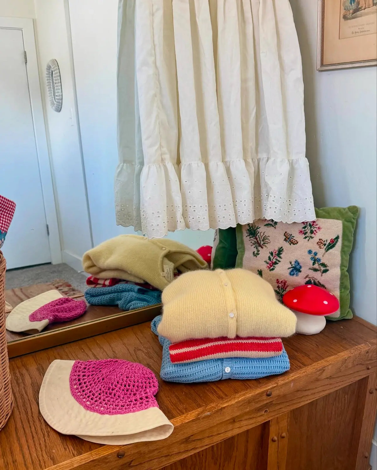 Egmont Toys - Spaarpot paddenstoel rood met witte stippen