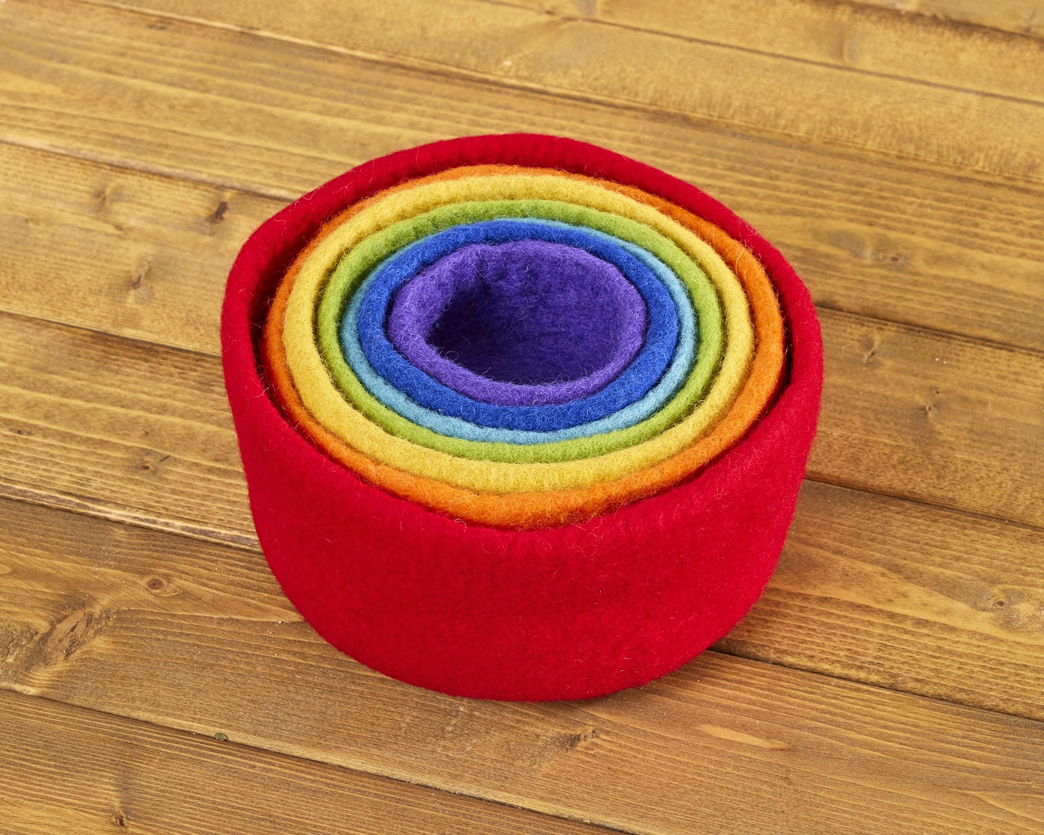 Cosy - Vilten Regenboog Nestschalen (7 stuks)