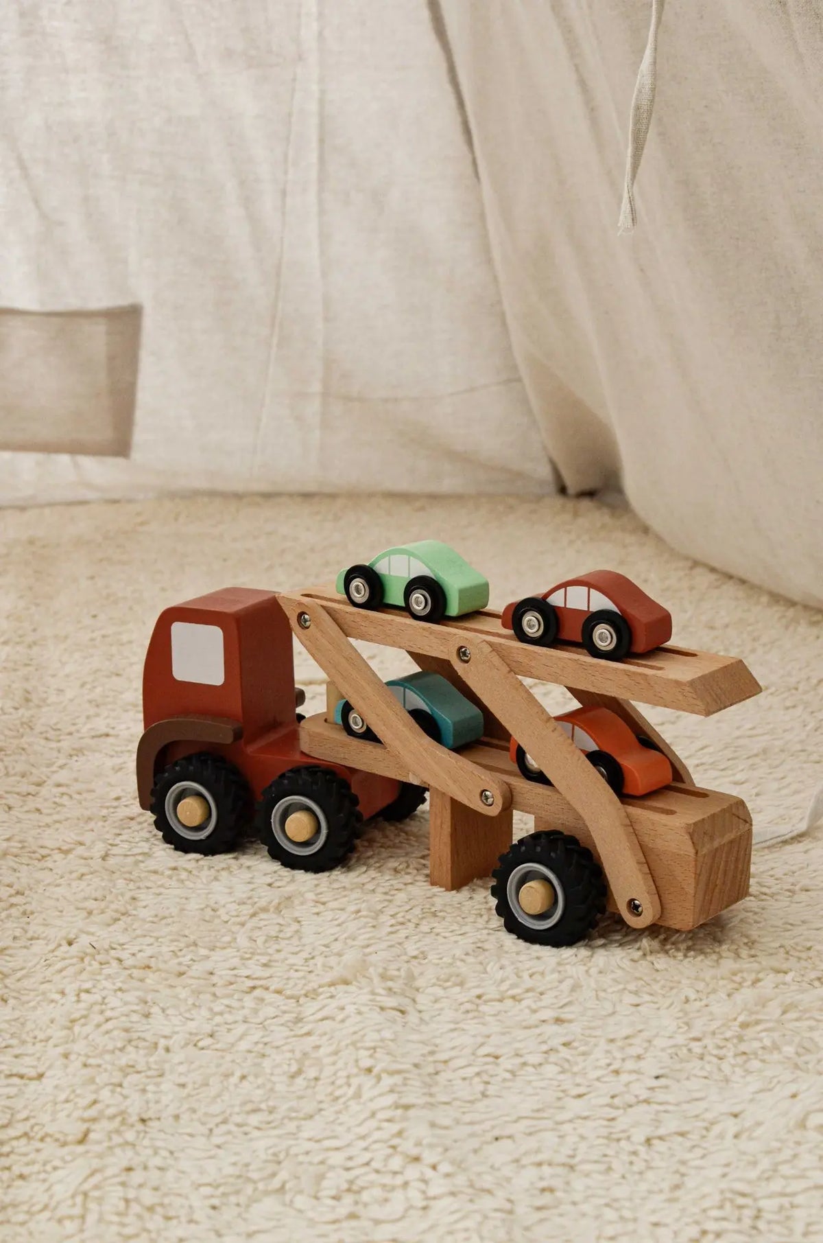 Egmont Toys - Houten autotransporter met 4 auto's