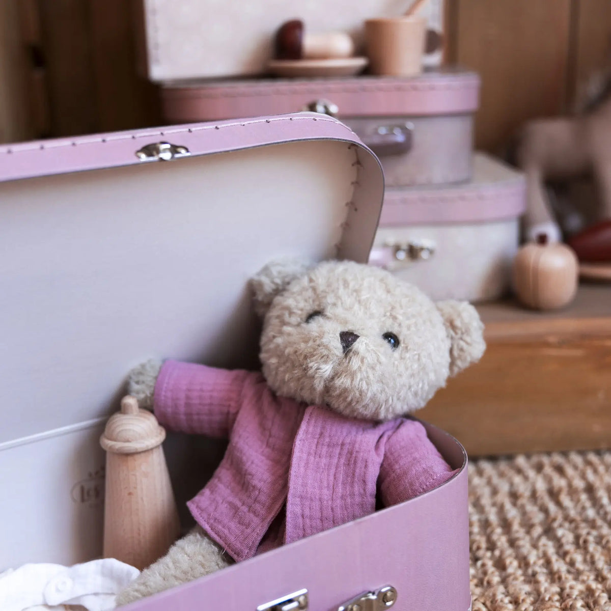 Egmont Toys - Morrissette de beer met kleertjes en koffer