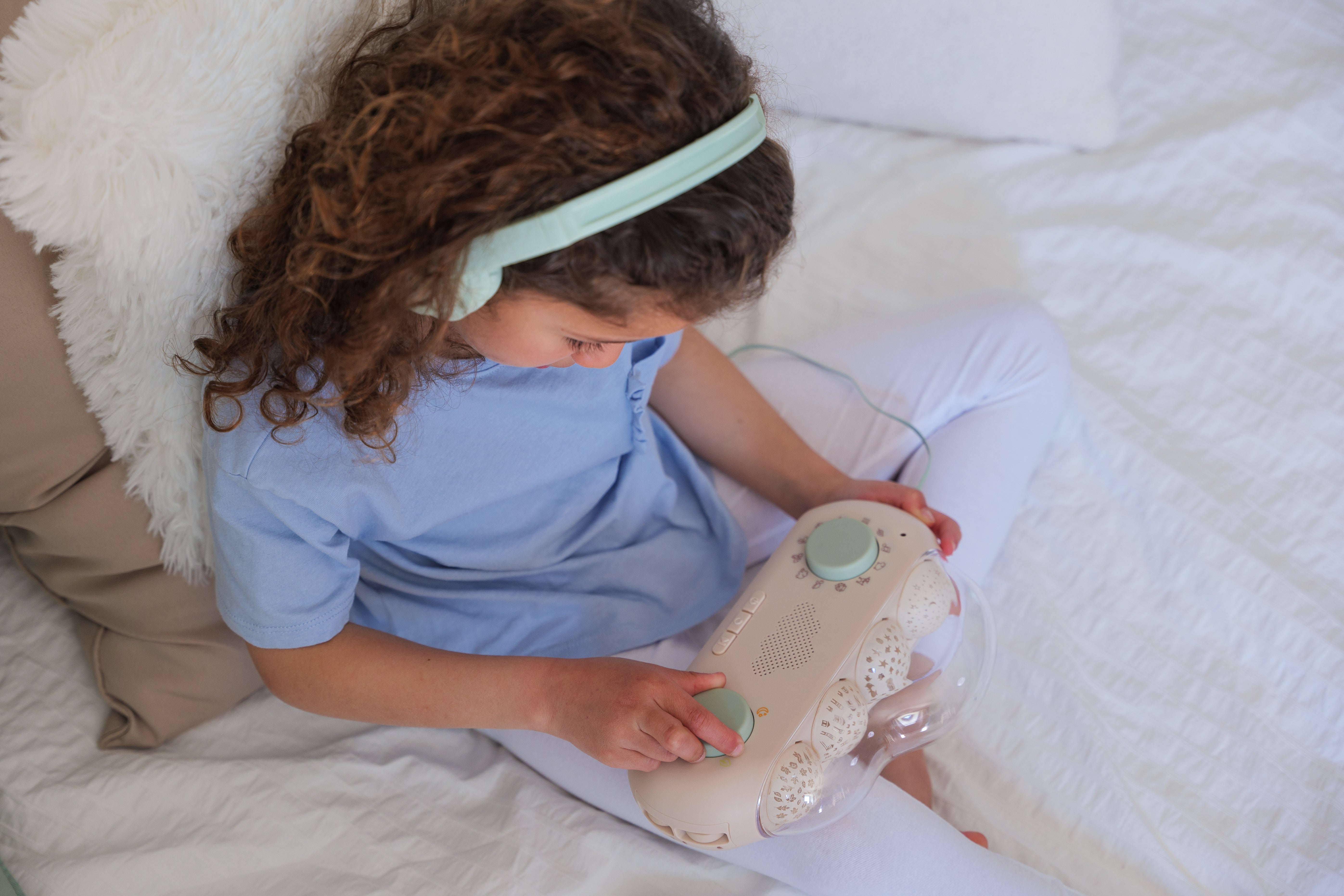 Cloud B - CloudBox™ Verhalen, white noise lichtprojecties - Nederlands & Frans