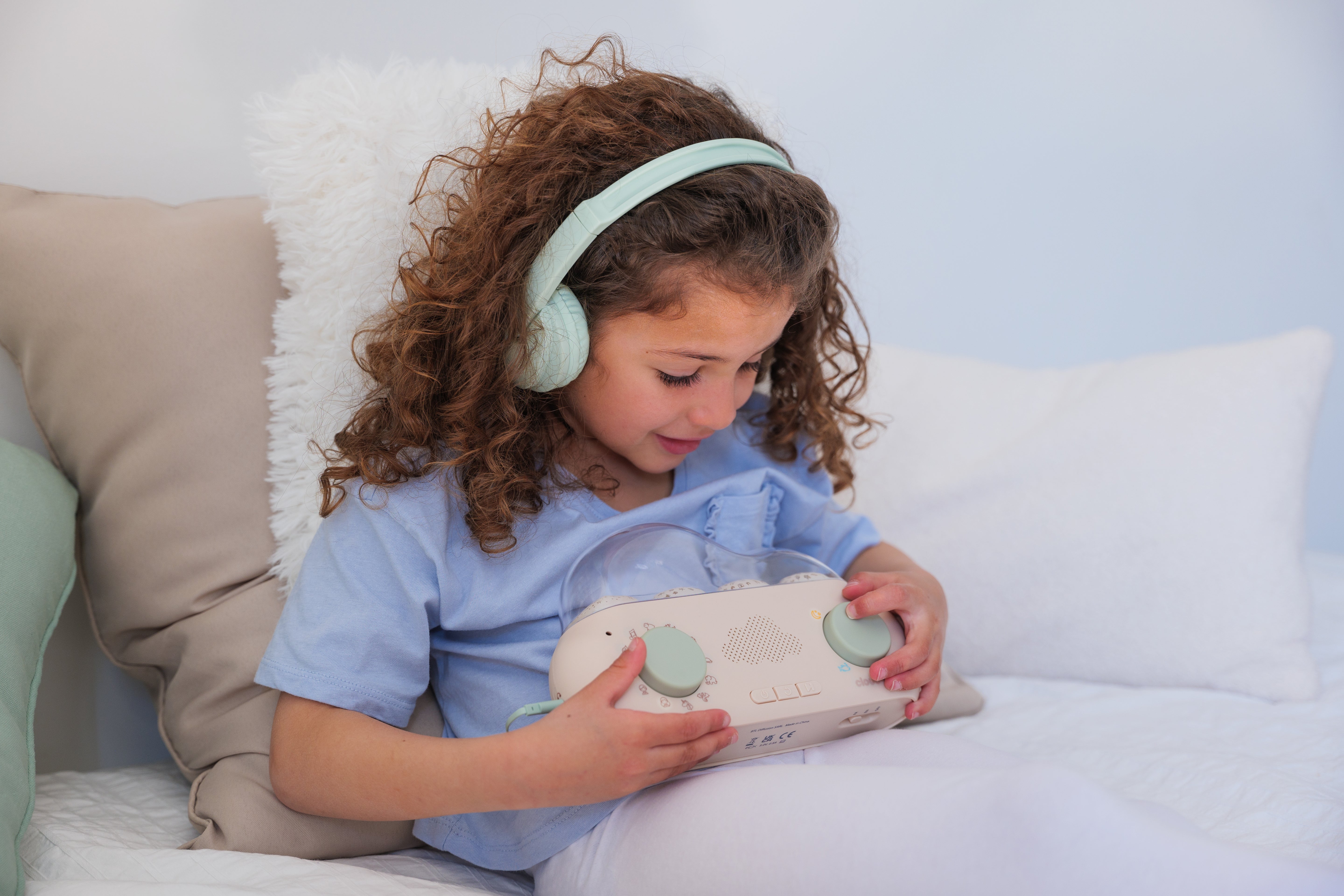 Cloud B - CloudBox™ Verhalen, white noise lichtprojecties - Nederlands & Frans