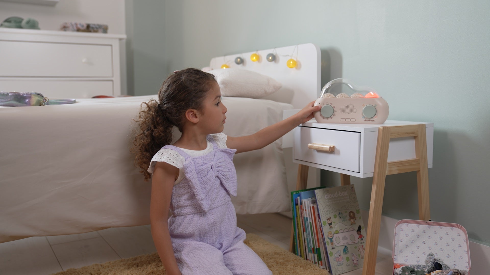 Cloud B - CloudBox™ Verhalen, white noise lichtprojecties - Nederlands & Frans