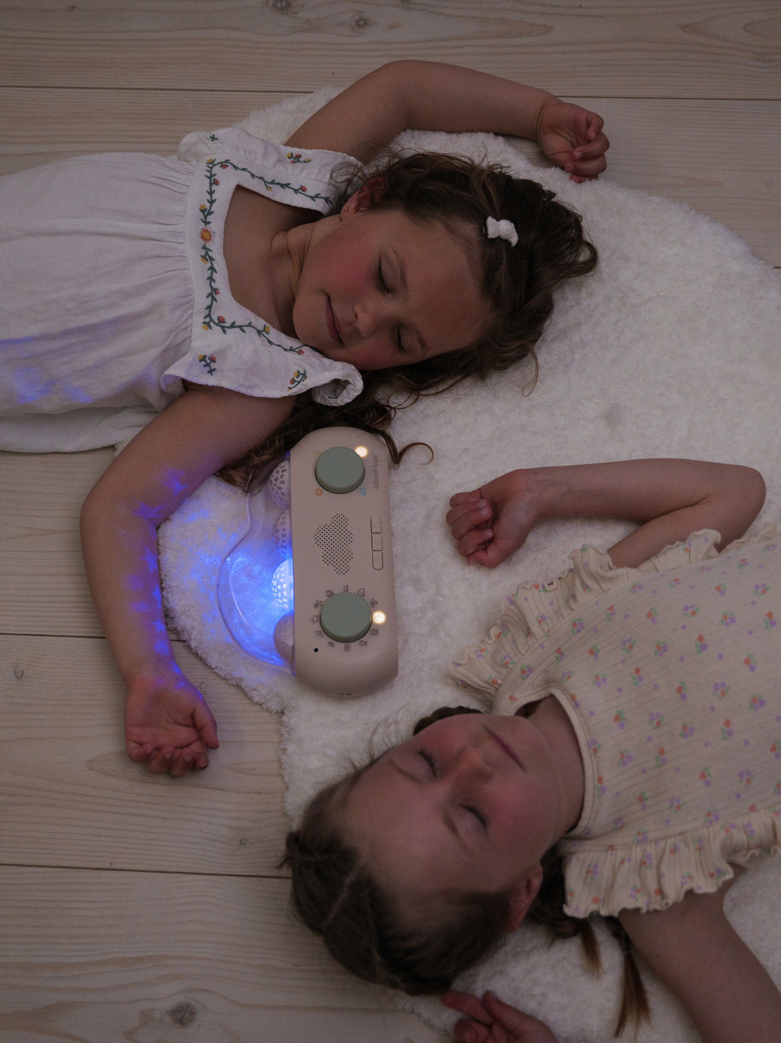 Cloud B - CloudBox™ Verhalen, white noise lichtprojecties - Nederlands & Frans