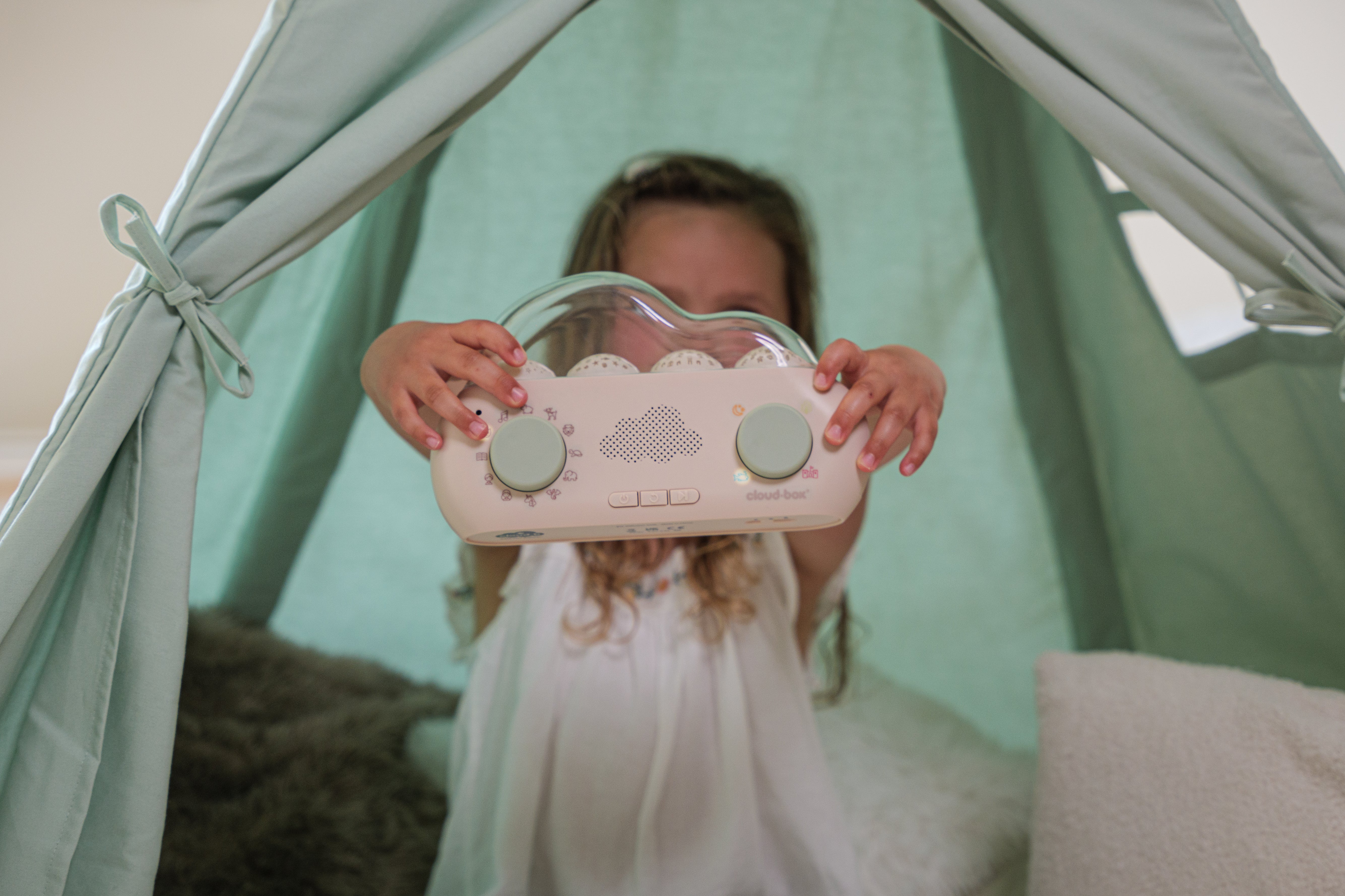 Cloud B - CloudBox™ Verhalen, white noise lichtprojecties - Nederlands & Frans