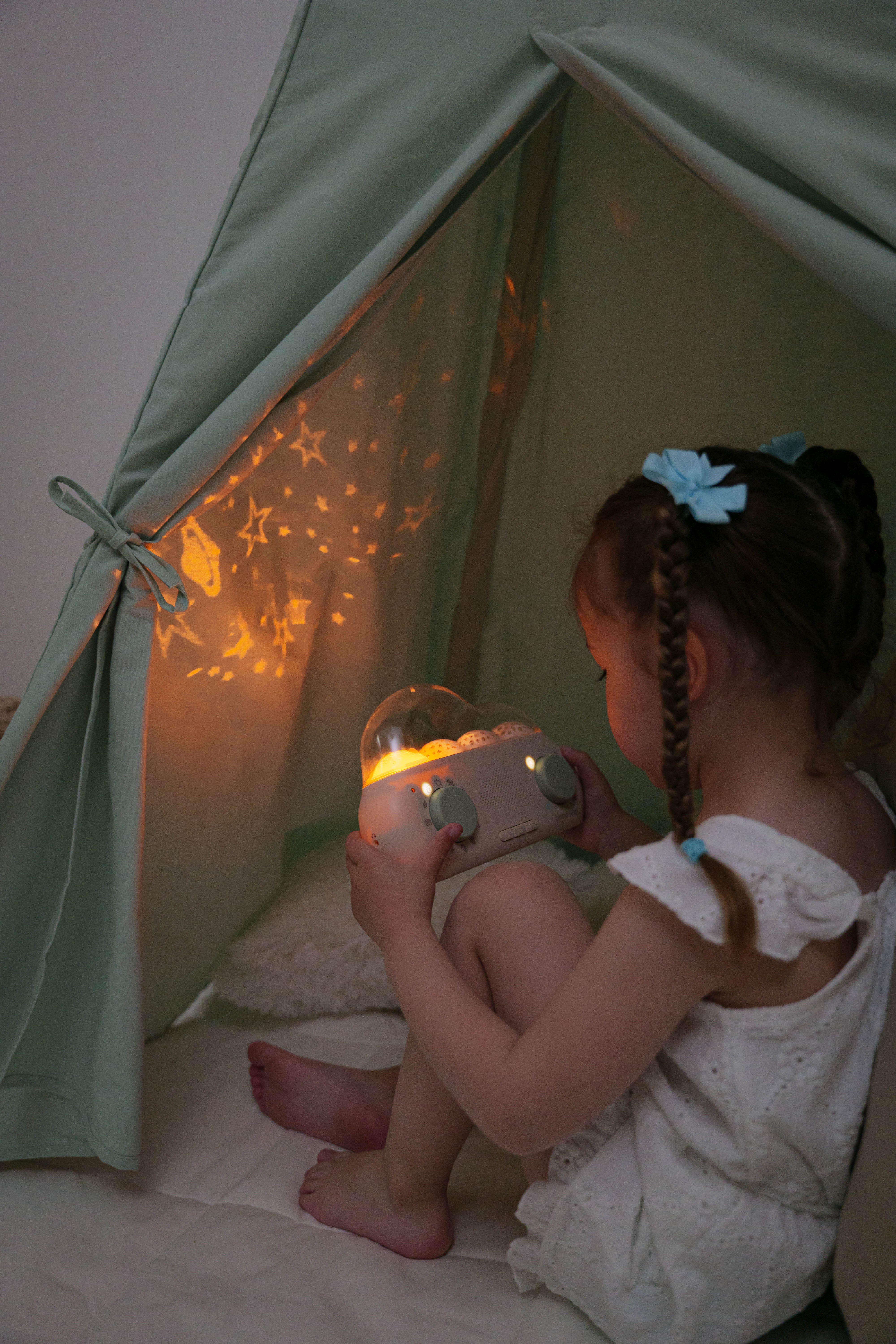 Cloud B - CloudBox™ Verhalen, white noise lichtprojecties - Nederlands & Frans