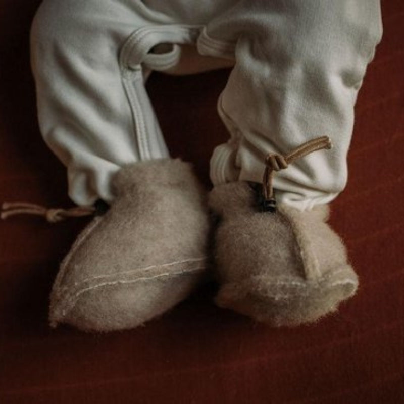 Alwero - Babyslofjes Emo Wol Pluche Beige - 100% wol