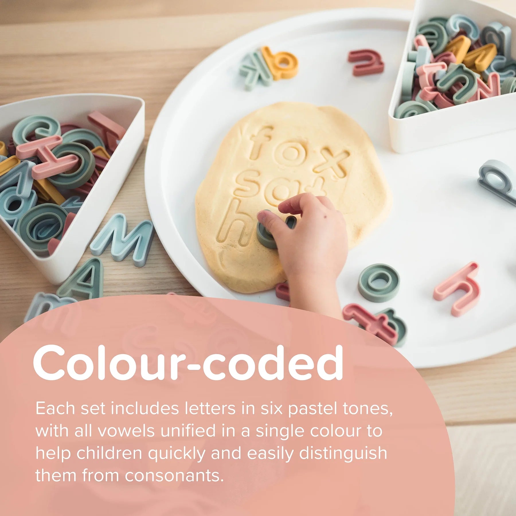 Inspire My Play Play Tray - Spelling set letters