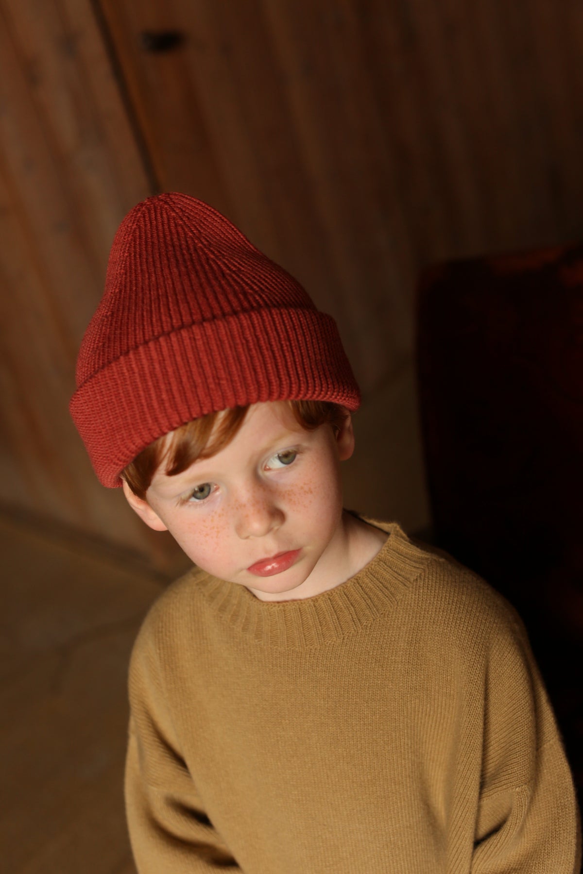 Hvid wollen mutsje Fonzie KIDS wild berry