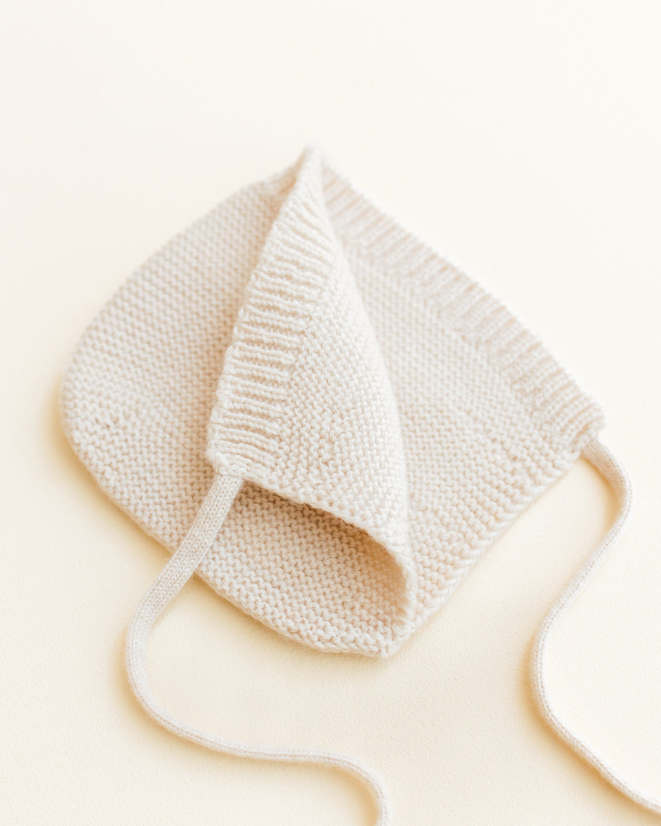 Hvid Wollen bonnet Dolly Cream