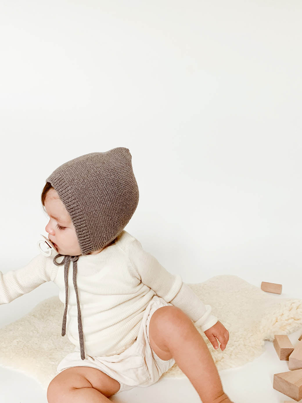 Hvid Wollen bonnet Dolly Otter
