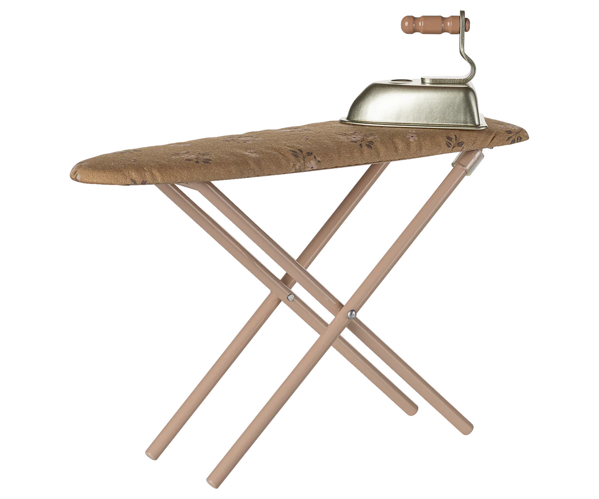 Maileg - strijkijzer en strijkplank voor de muizenfamilie