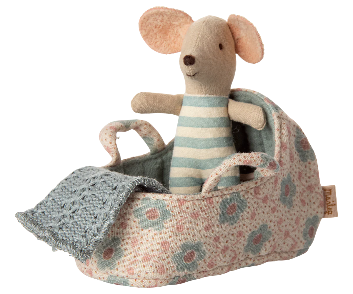 Maileg - Draagmand voor baby muis blauw