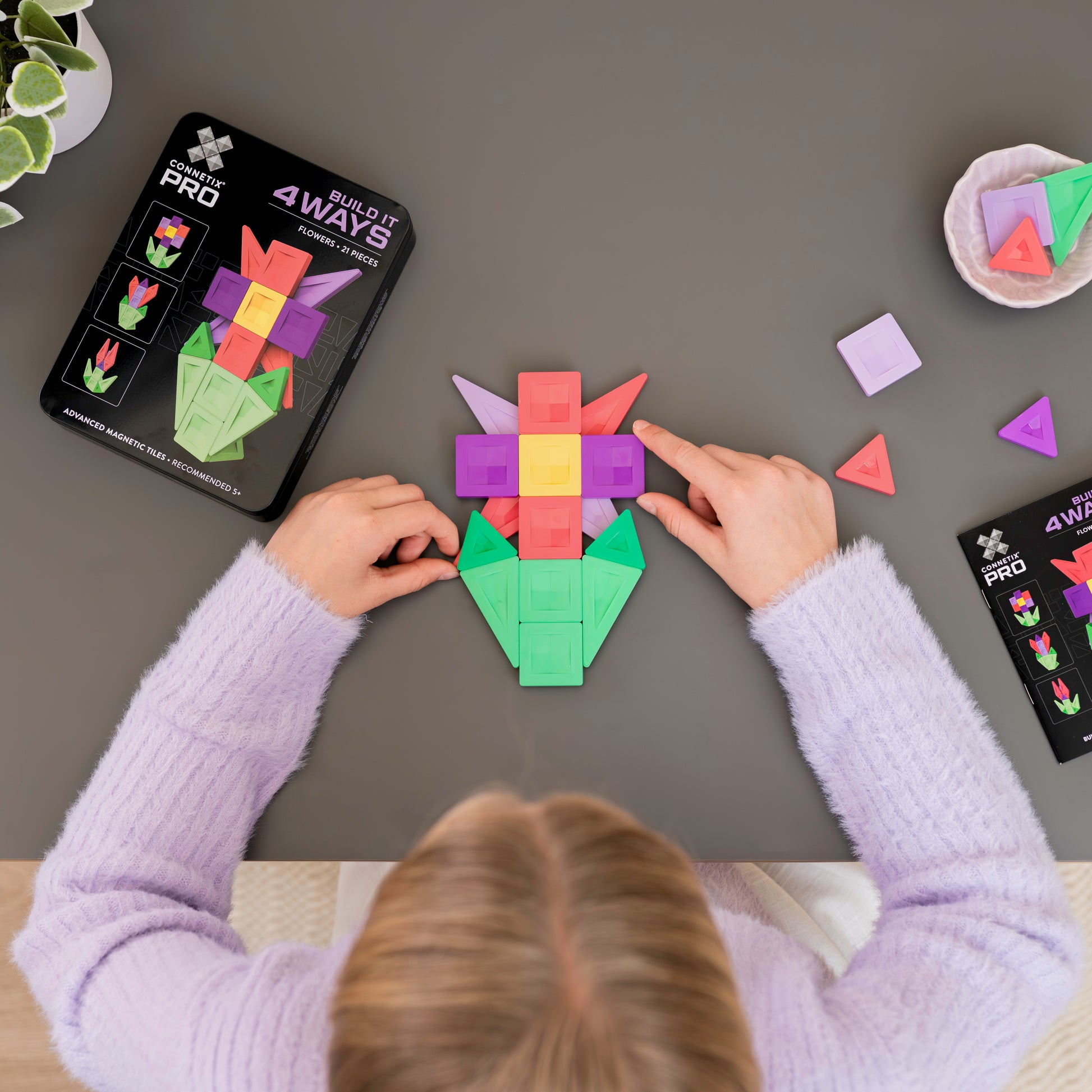 Connetix - PRO Bouw Het Op 4 Manieren Bloemen set 21 stuks