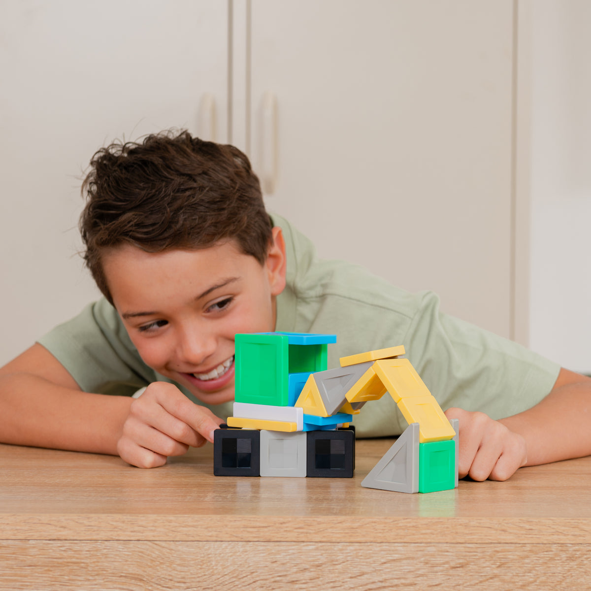 Connetix - PRO Bouw Het Op 4 Manieren Voertuigen set 30 stuks