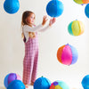 Ballon ballen van Sarah's Silk met sterren en regenboogpatroon