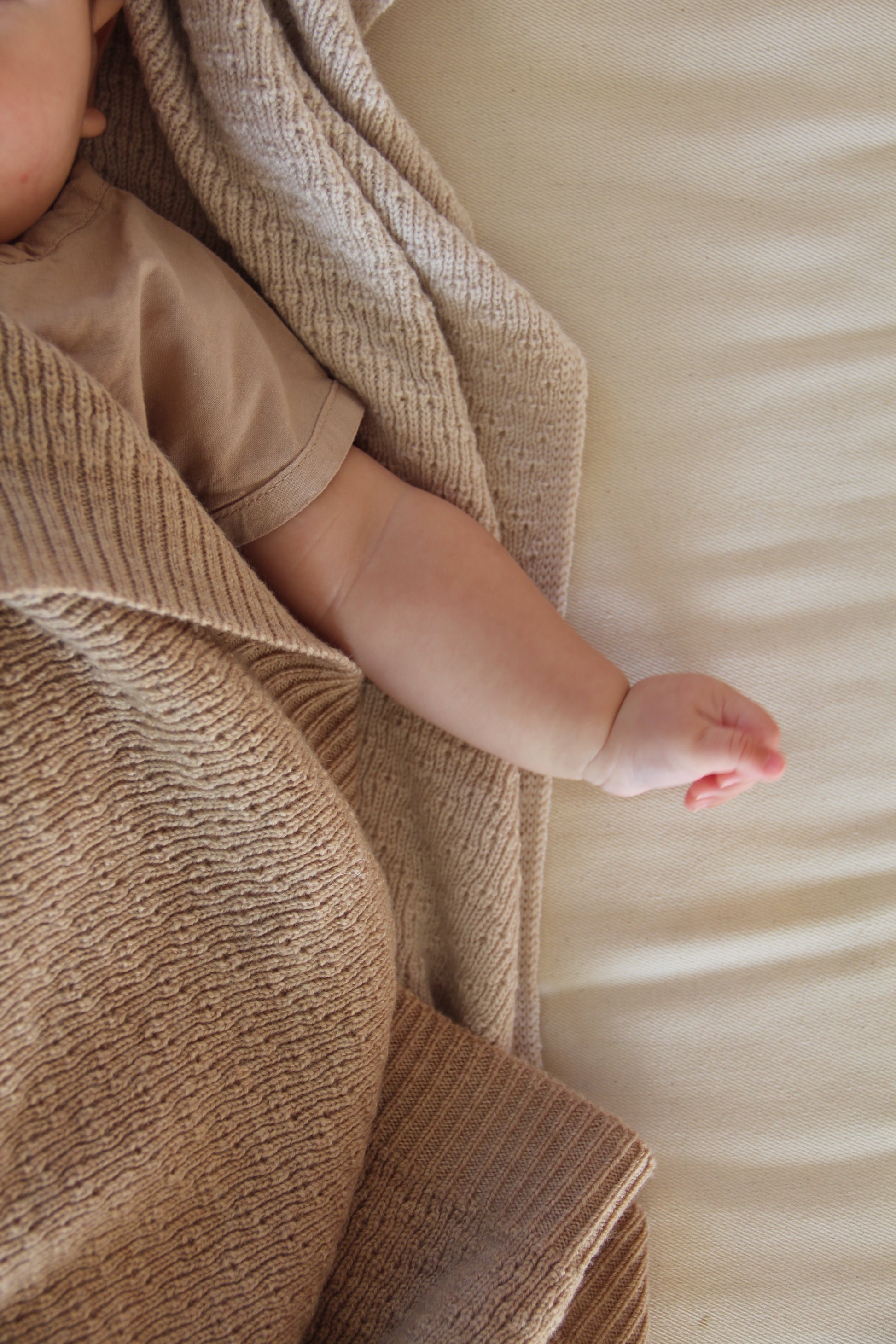 Hvid Wollen babydeken Dora Sand