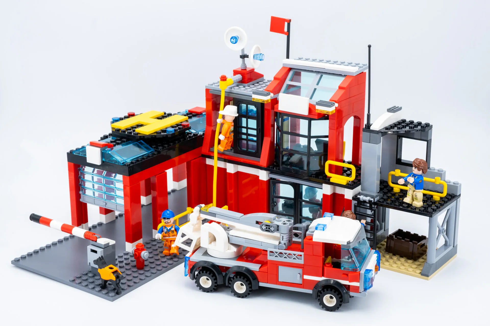 BlueBrixx - Brandweerkazerne (523 onderdelen) 6+ jaar