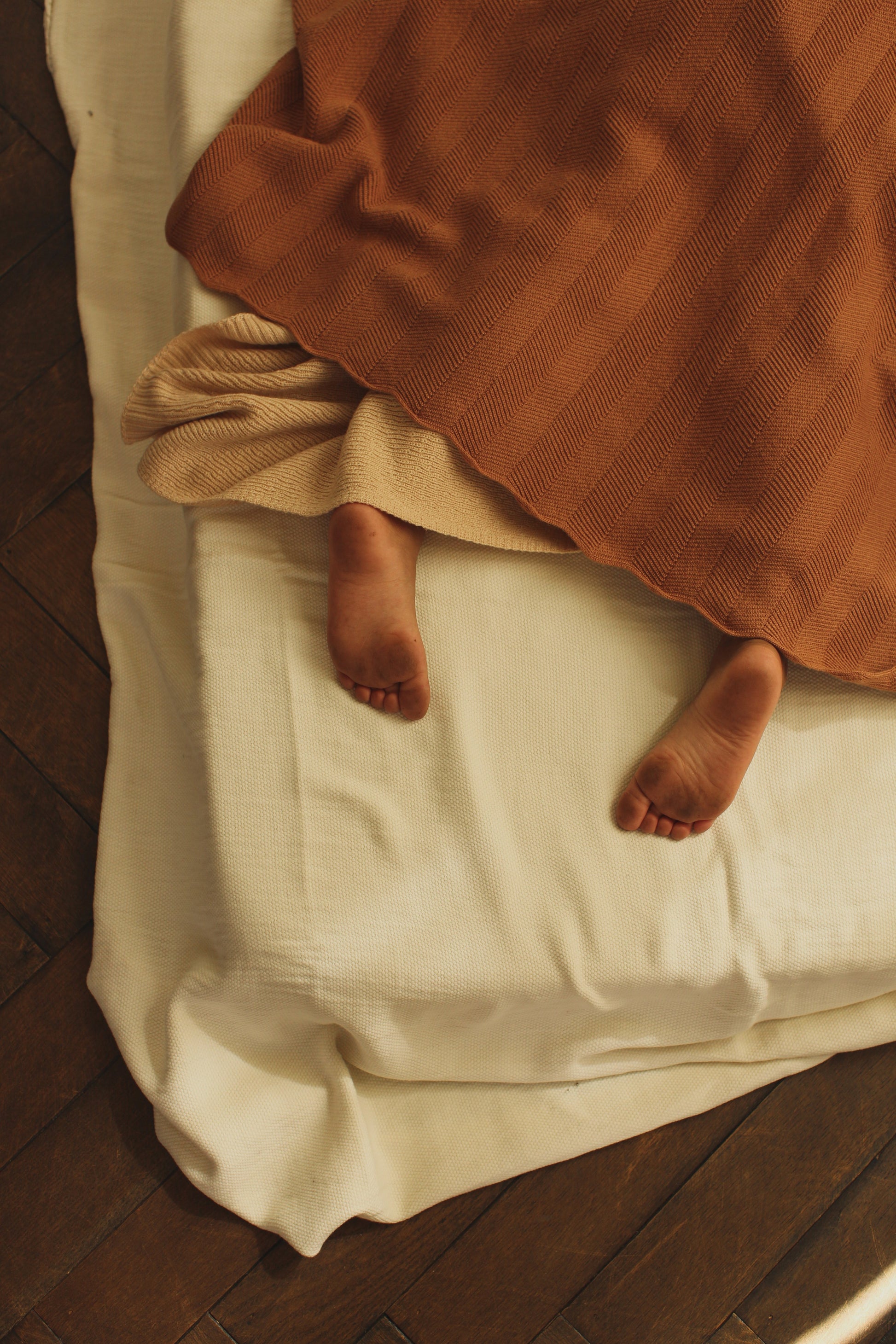 Hvid Wollen babydeken Freddie Terracotta