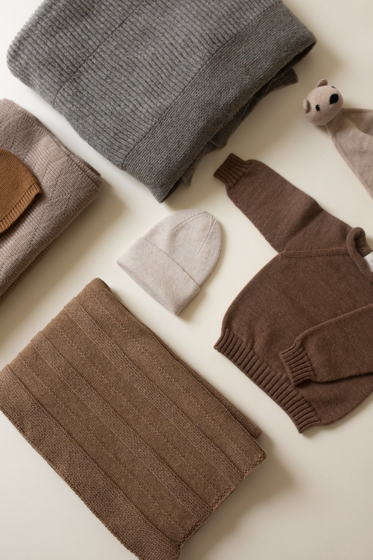 Hvid Wollen babydeken Holly Walnut