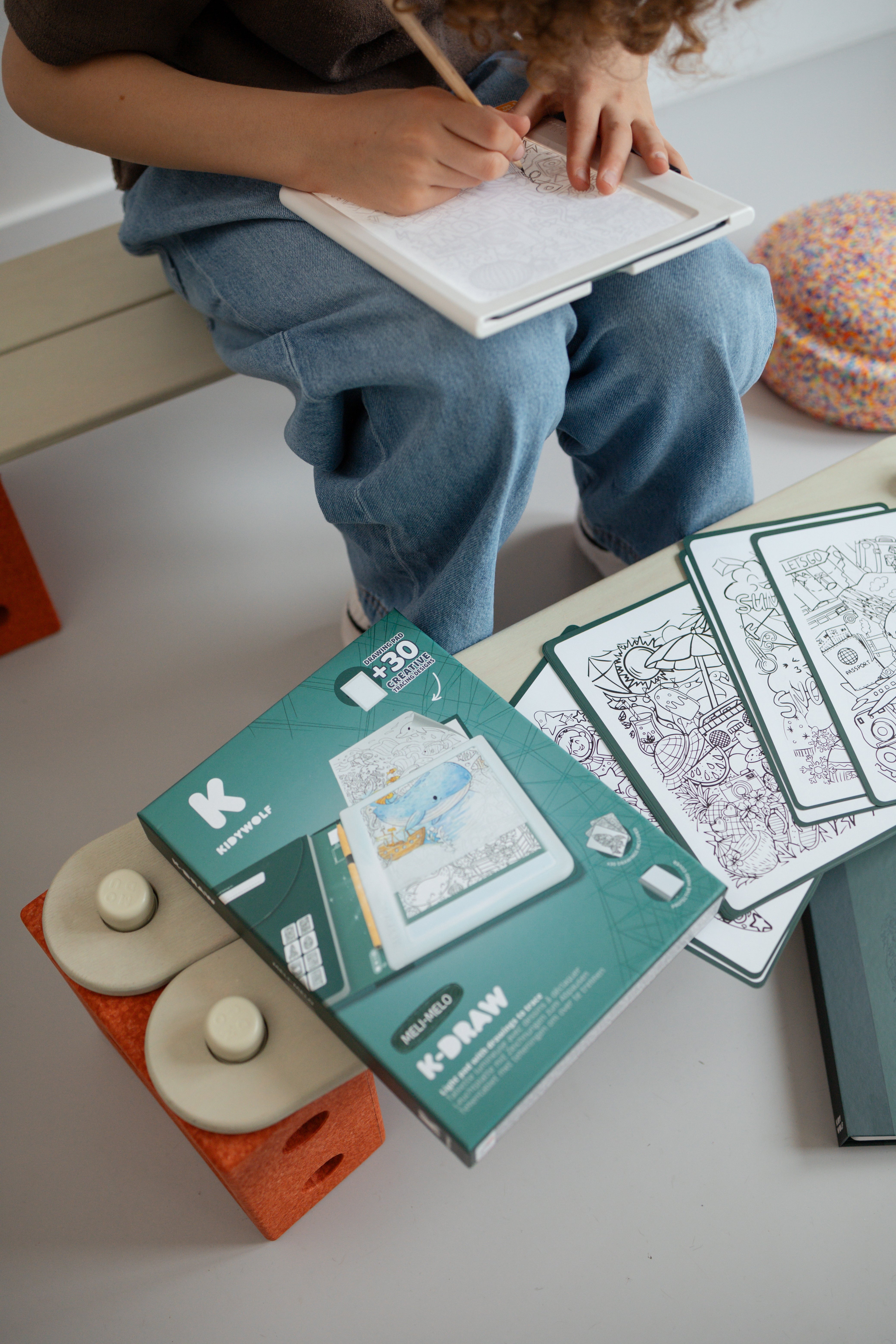 Kidywolf K-DRAW PAD 10+ Lichtgevende Tekentablet met 30 Tekensjablonen