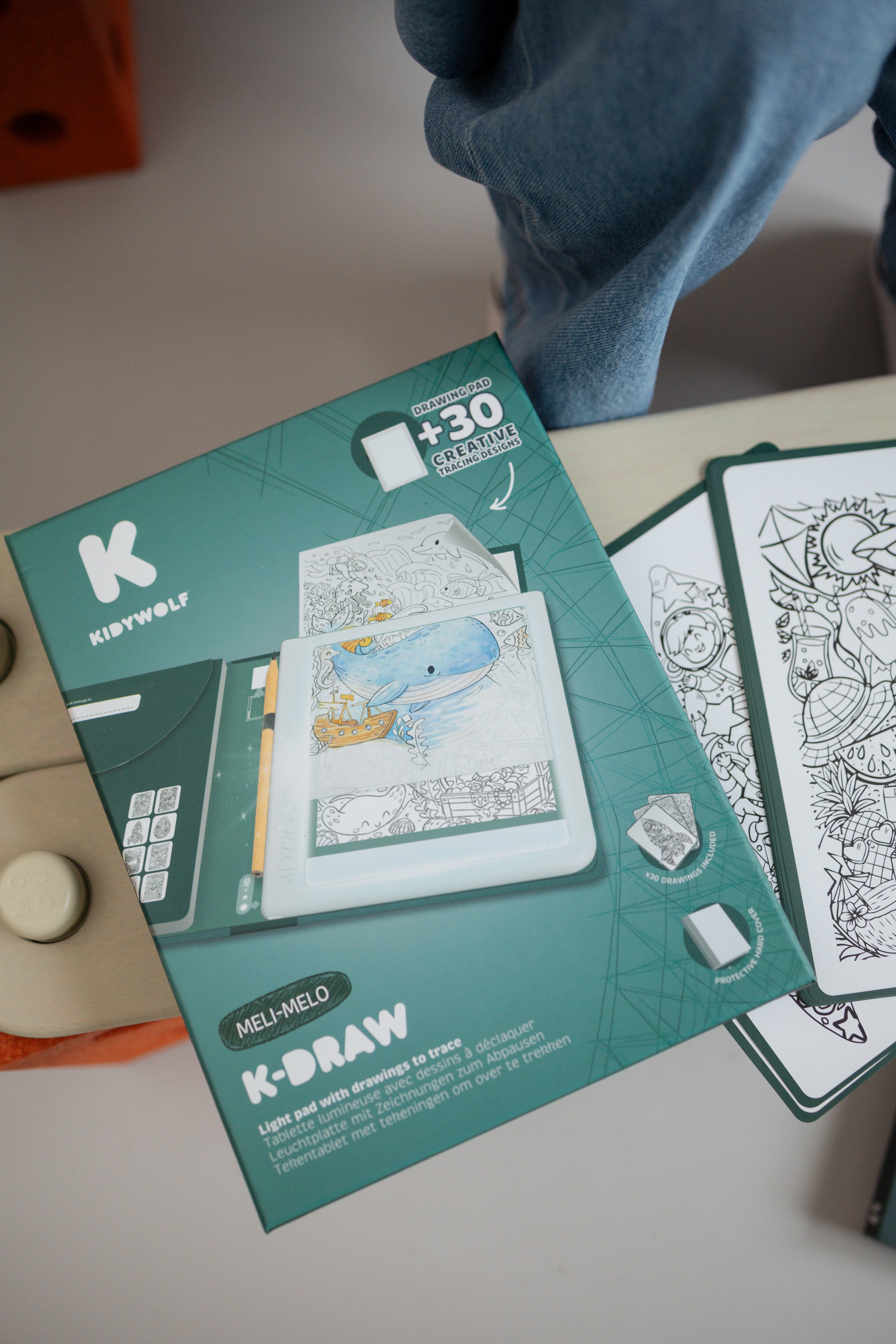 Kidywolf K-DRAW PAD 10+ Lichtgevende Tekentablet met 30 Tekensjablonen