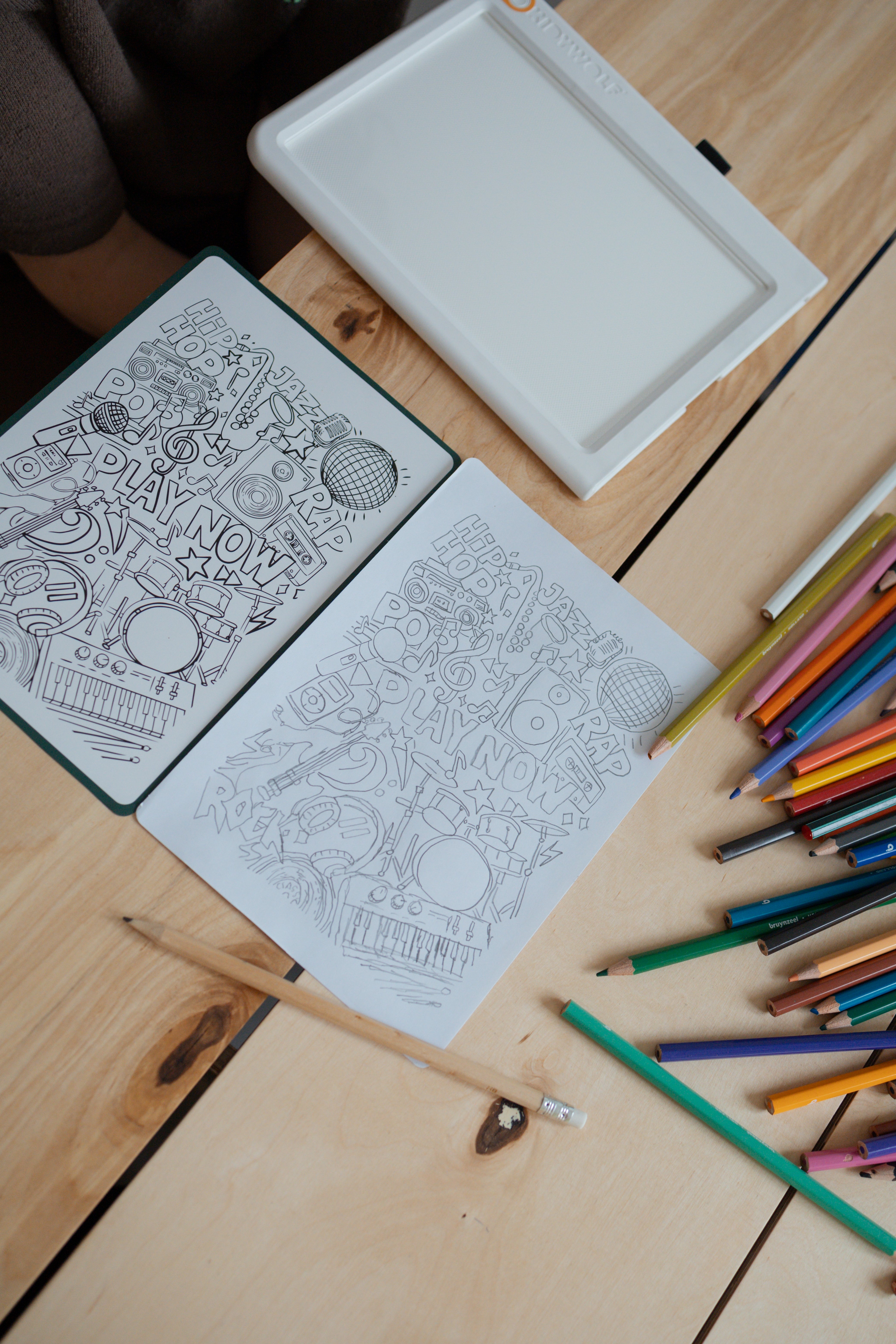 Kidywolf K-DRAW PAD 10+ Lichtgevende Tekentablet met 30 Tekensjablonen