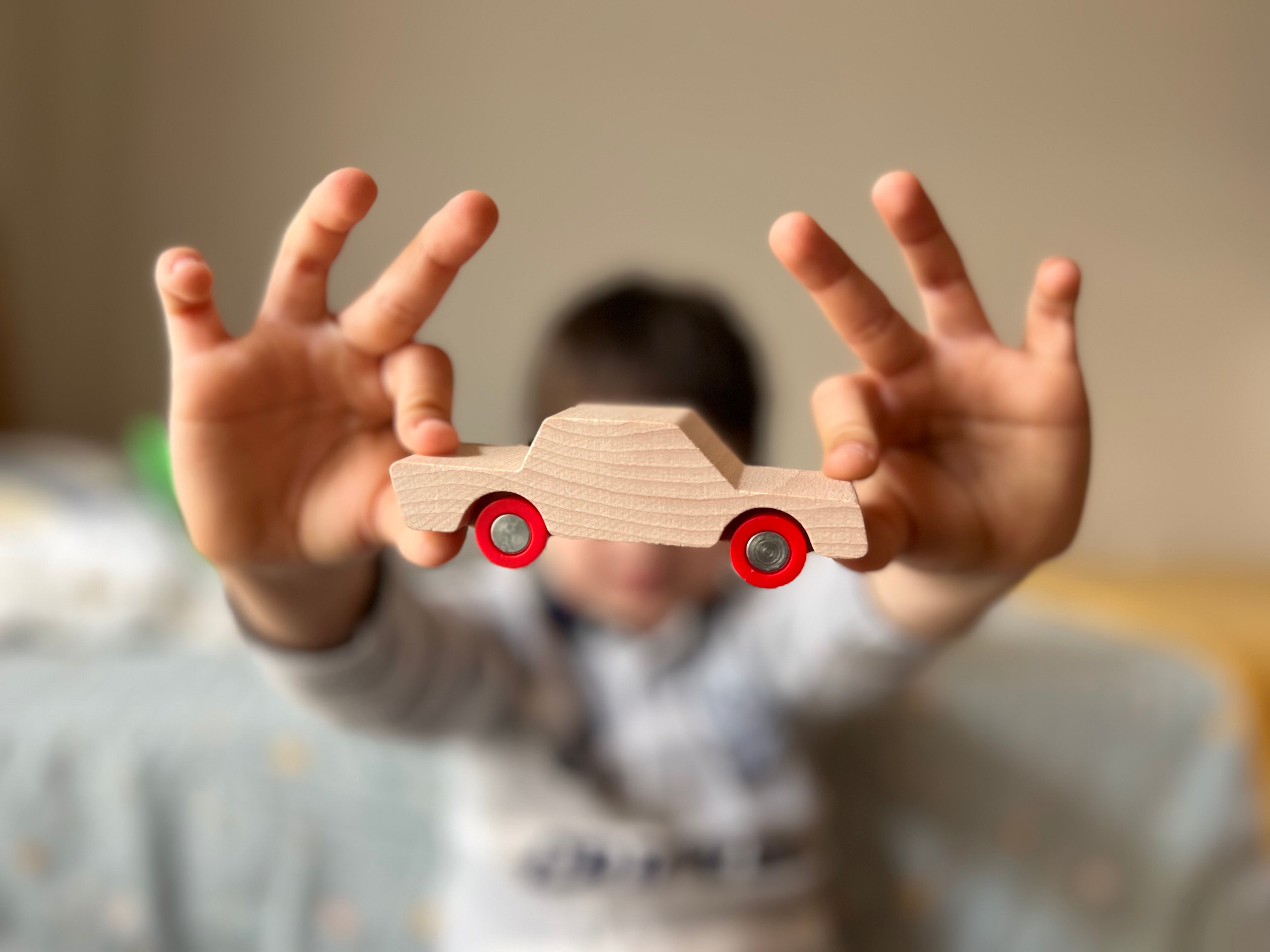 Drive Away - 11 Flexibele Wegdelen + Houten Auto | Waytoplay