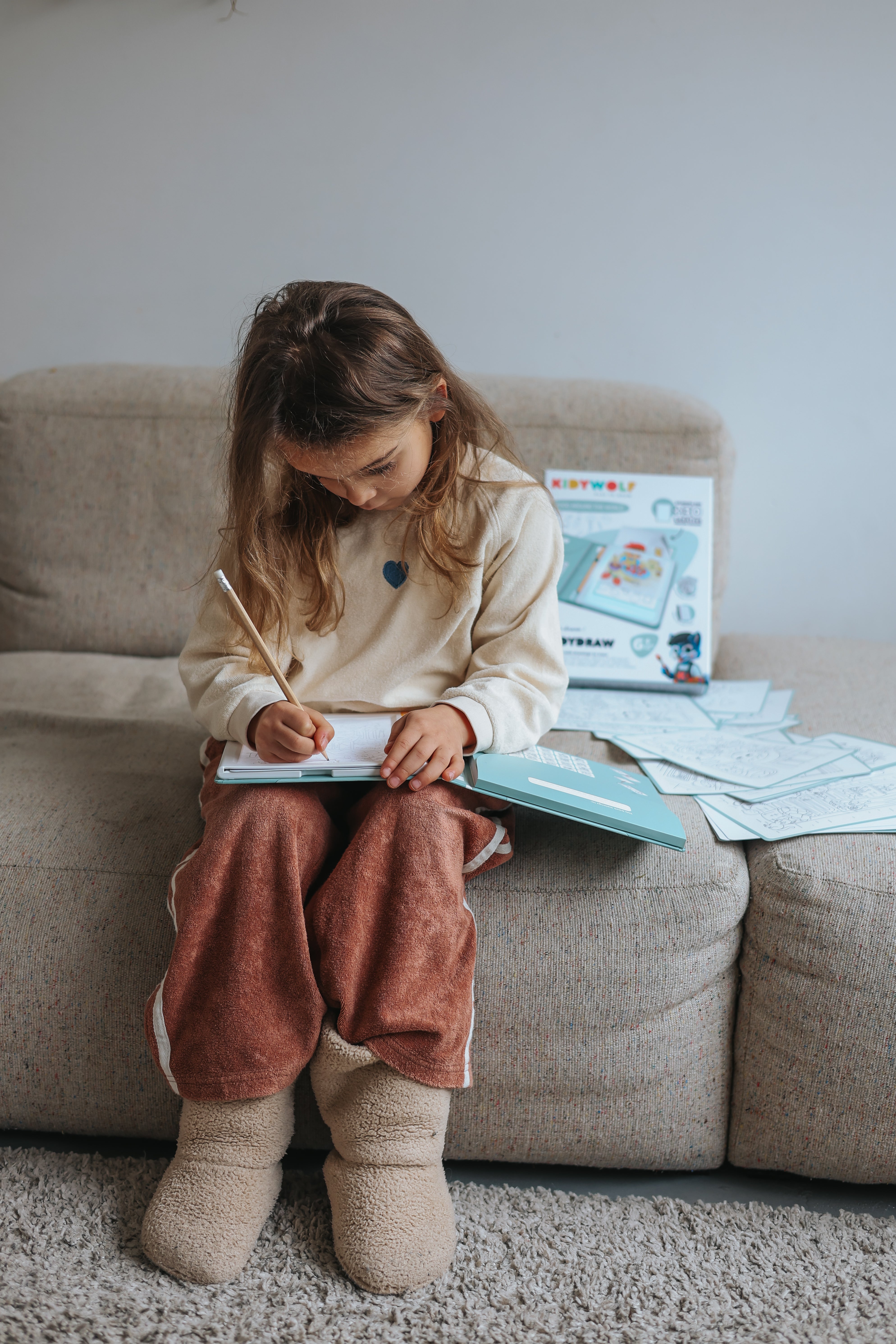 KIDYDRAW PAD 6+ Lichtgevende Tekentablet met 30 Tekensjablonen