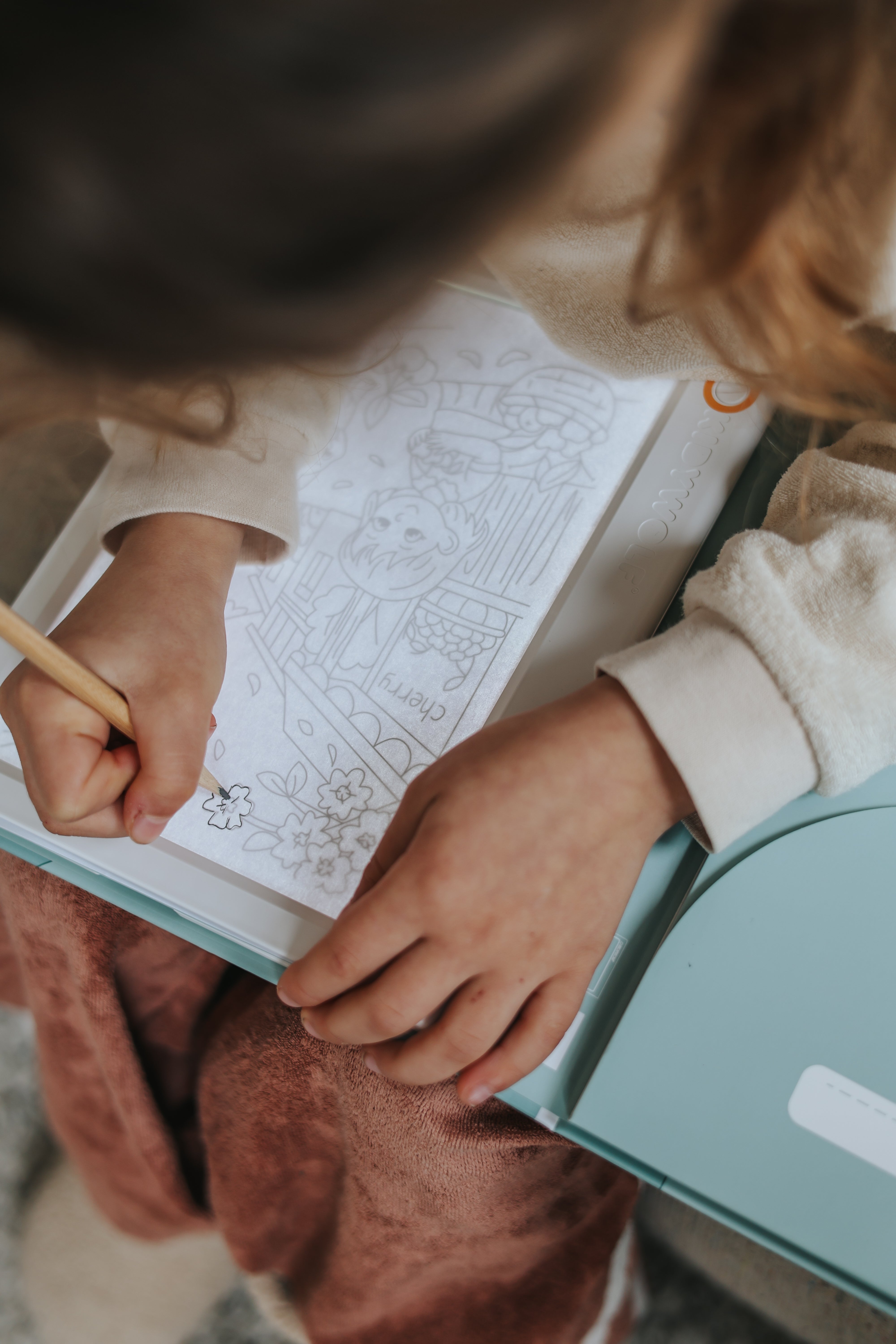 KIDYDRAW PAD 6+ Lichtgevende Tekentablet met 30 Tekensjablonen