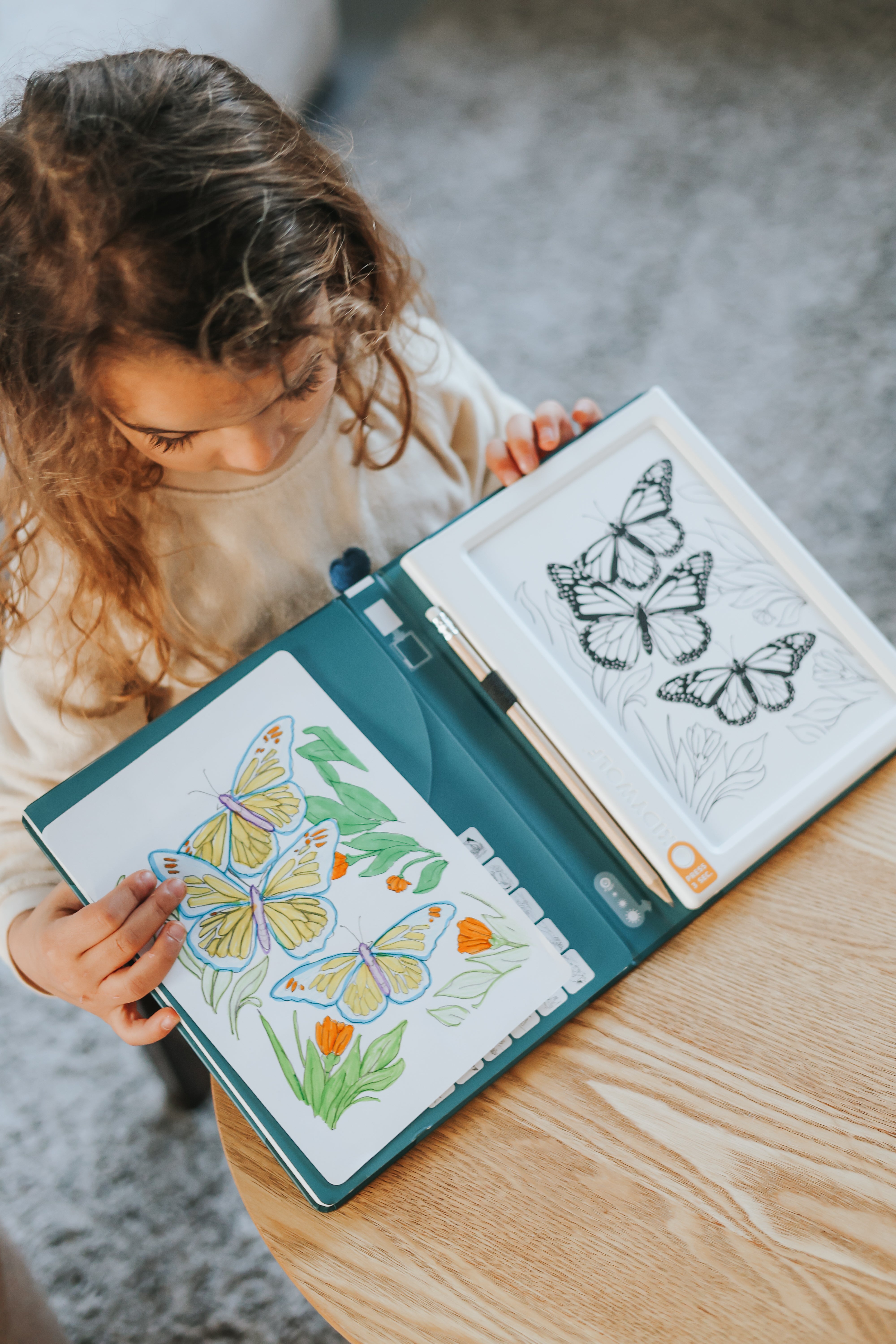 KIDYDRAW PAD 8+ Lichtgevende Tekentablet met 30 Tekensjablonen Dieren