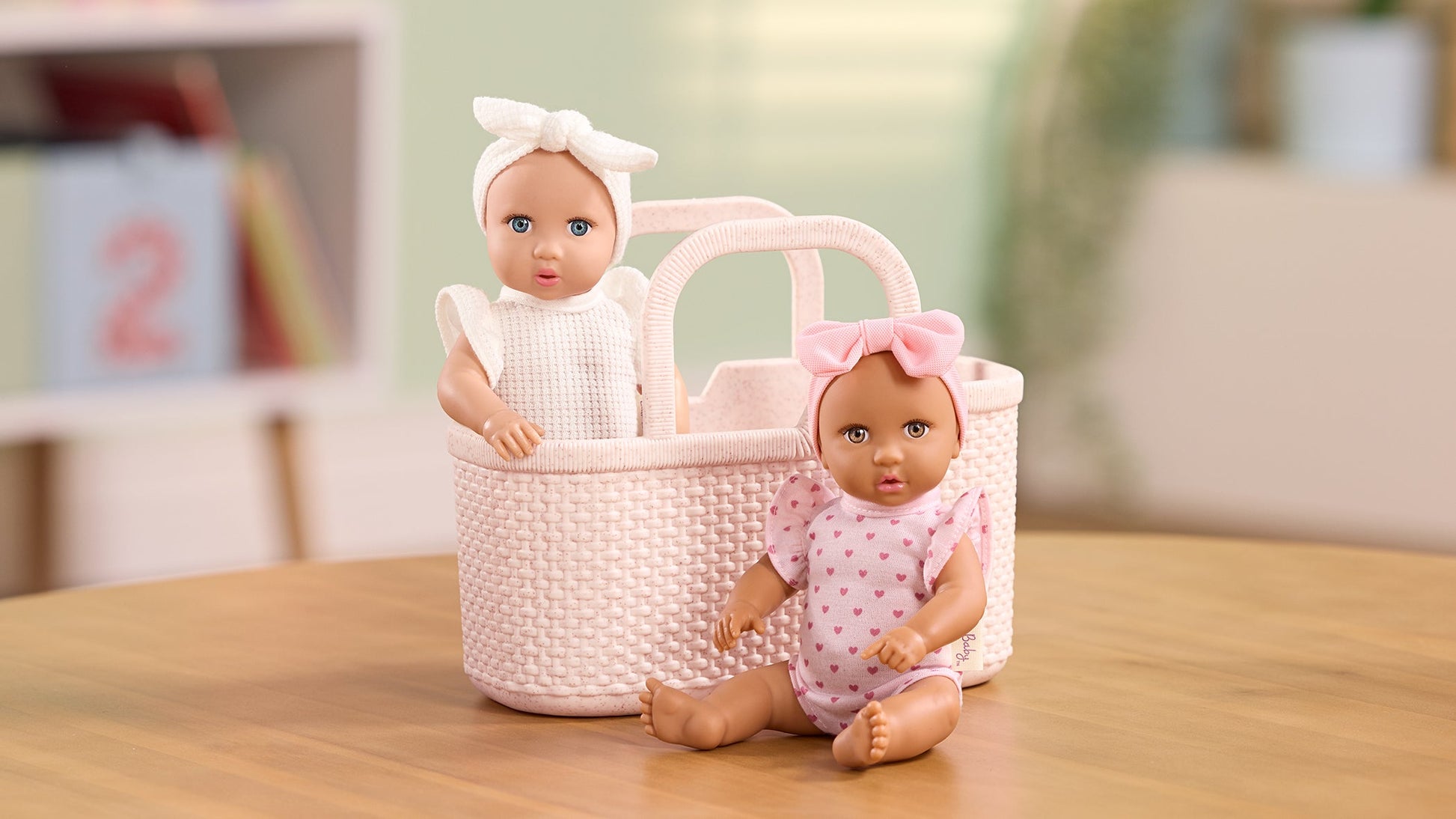 LullaBaby mini babypoppen speelmandje