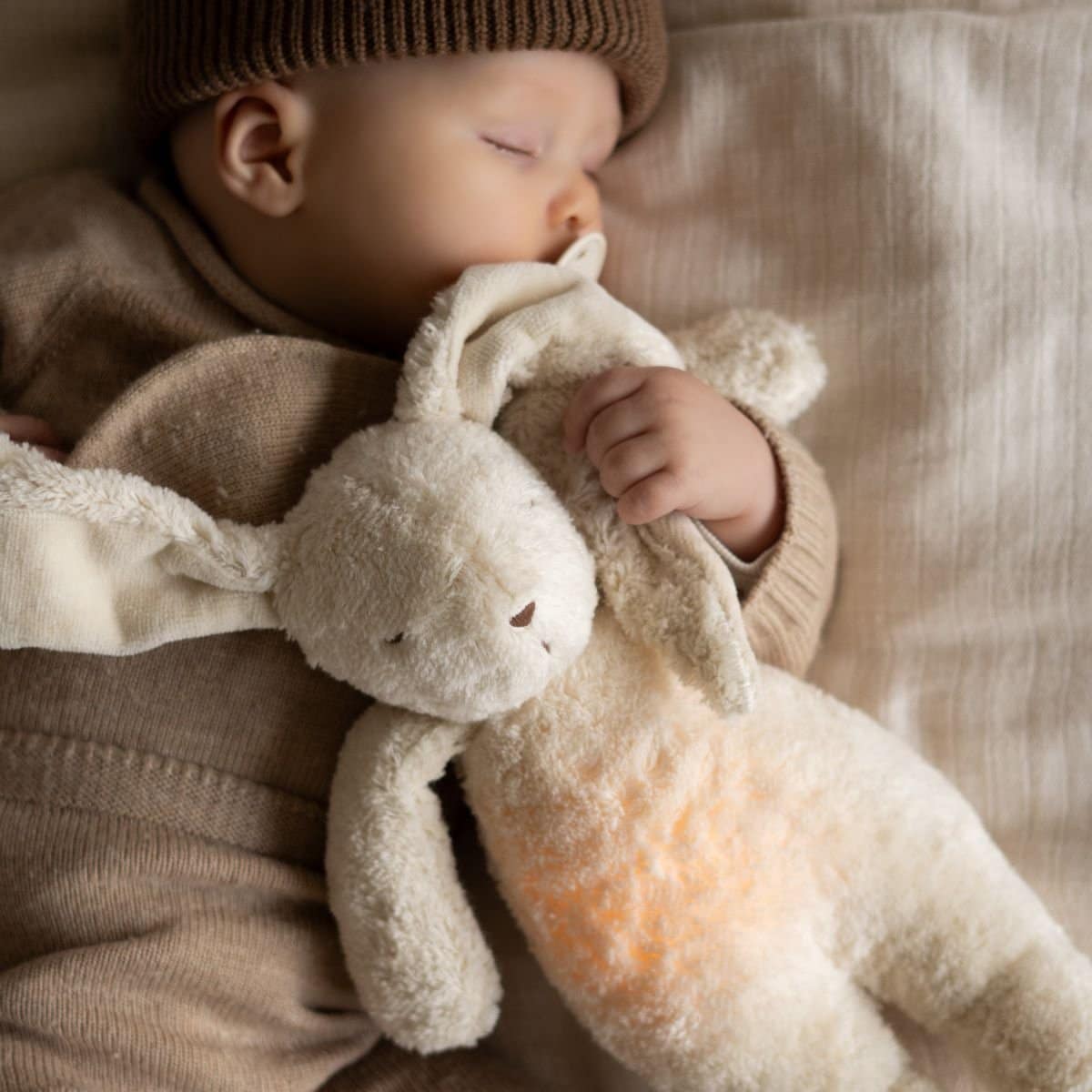 Moonie - Slaapknuffel The Humming Bunny 2.0 - Cappuccino Natur White Noise