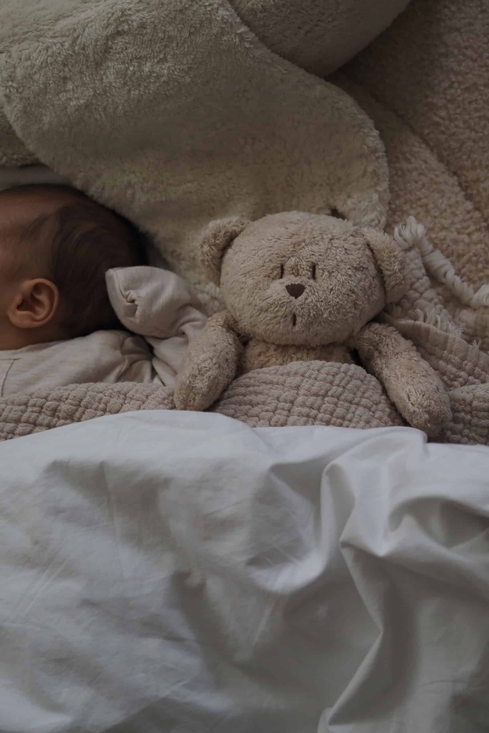 Moonie - Slaapknuffel The Humming Bear 2.0 - Caramel Natur White Noise